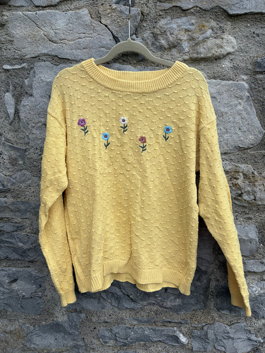 Yellow embroidered jumper  7-8y (122-128cm)