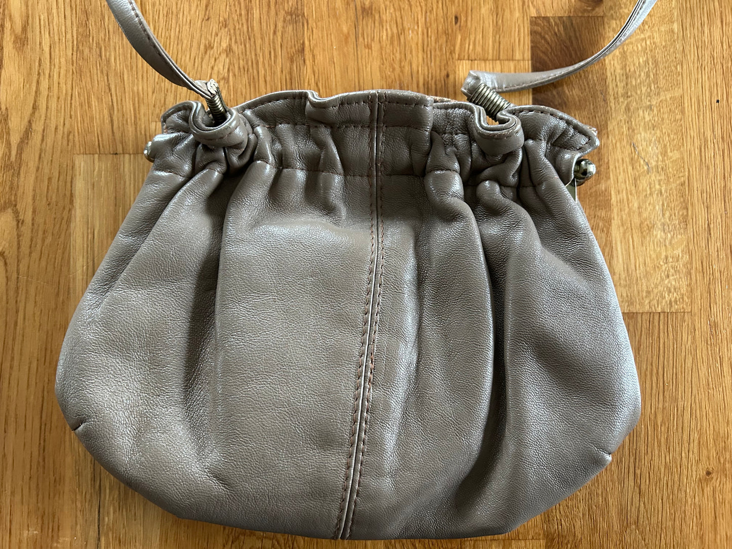 Light brown crossbody bag