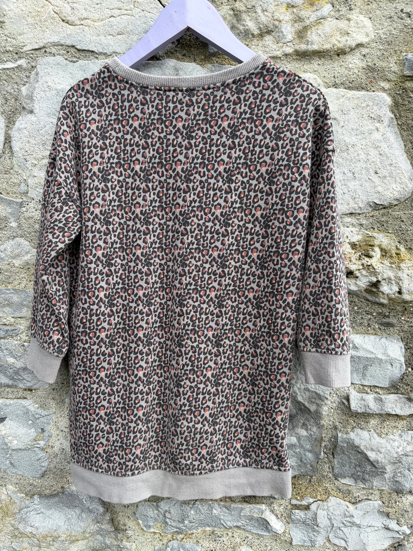 Sequin star Leopard print grey sweatshirt  5y (110cm)