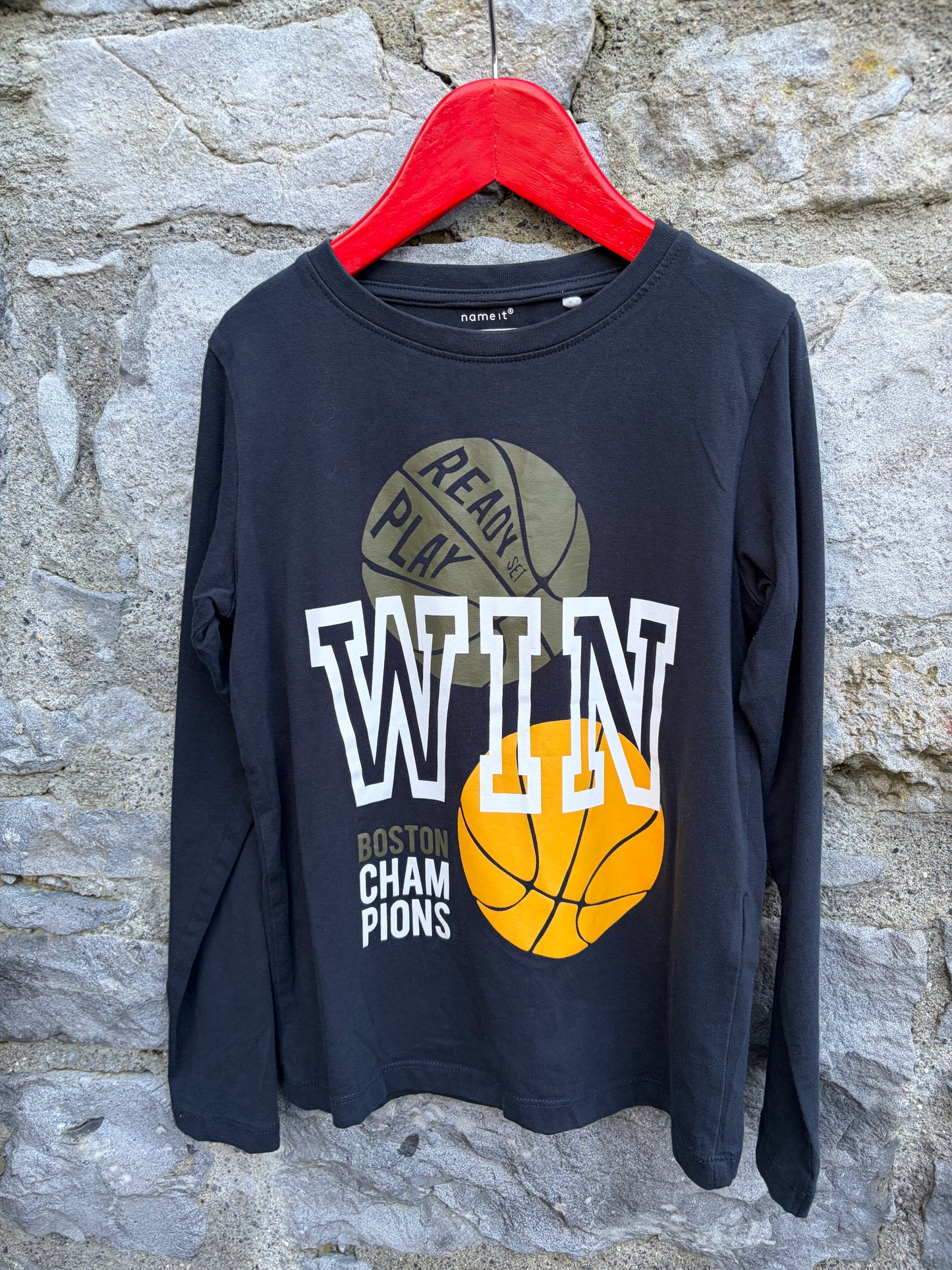 Win navy top  7-8y (122-128cm)