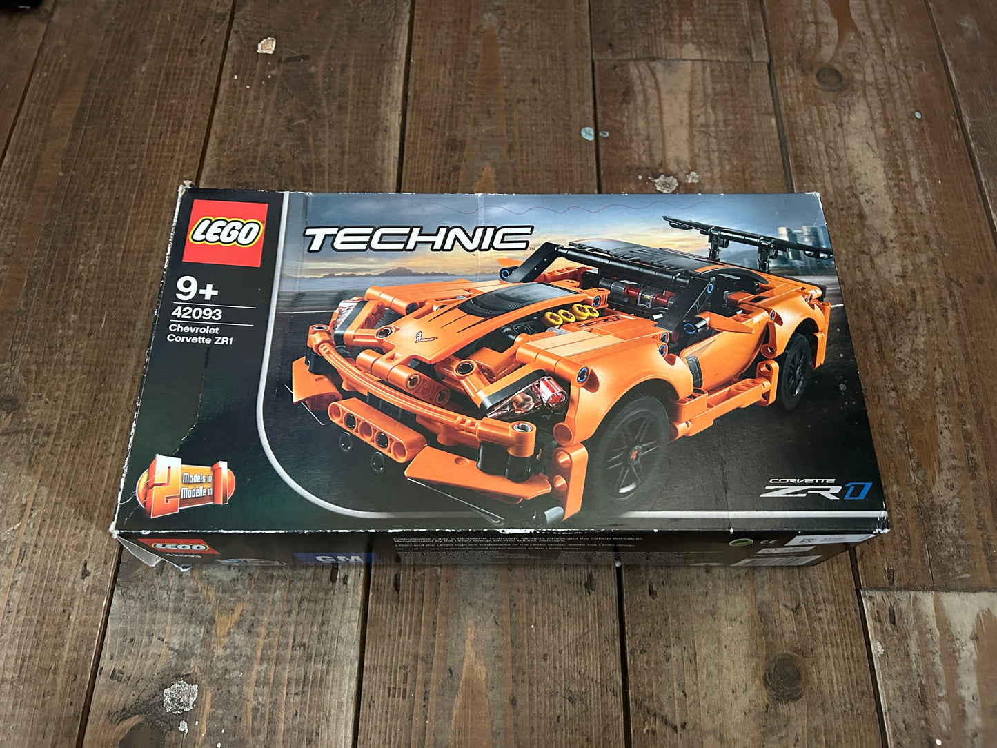 Lego technic orange Chevrolet corvette 42093