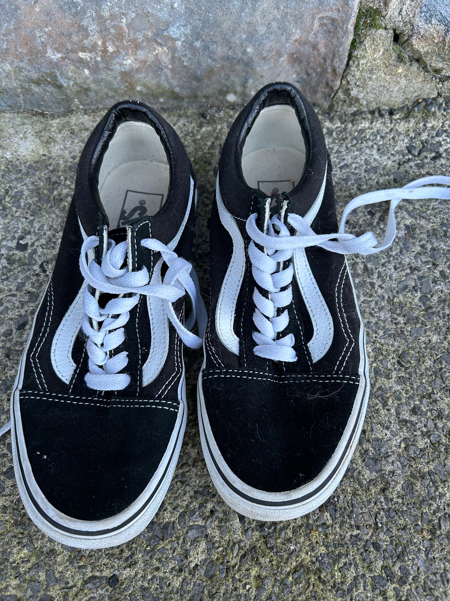 Black & white old skool Junior trainers uk 3.5 (eu 36)