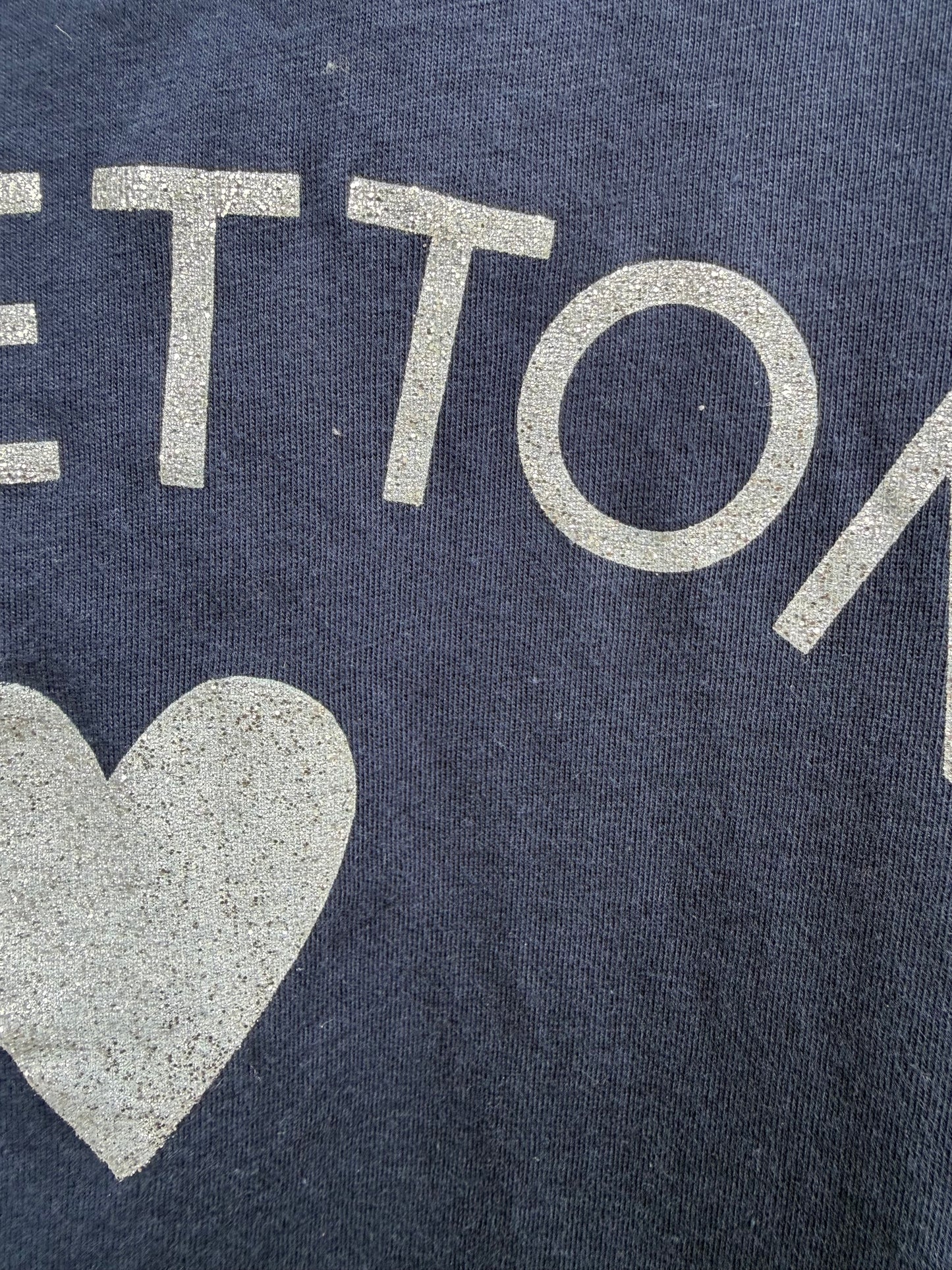 Silver heart navy t-shirt  10-11y (140-146cm)