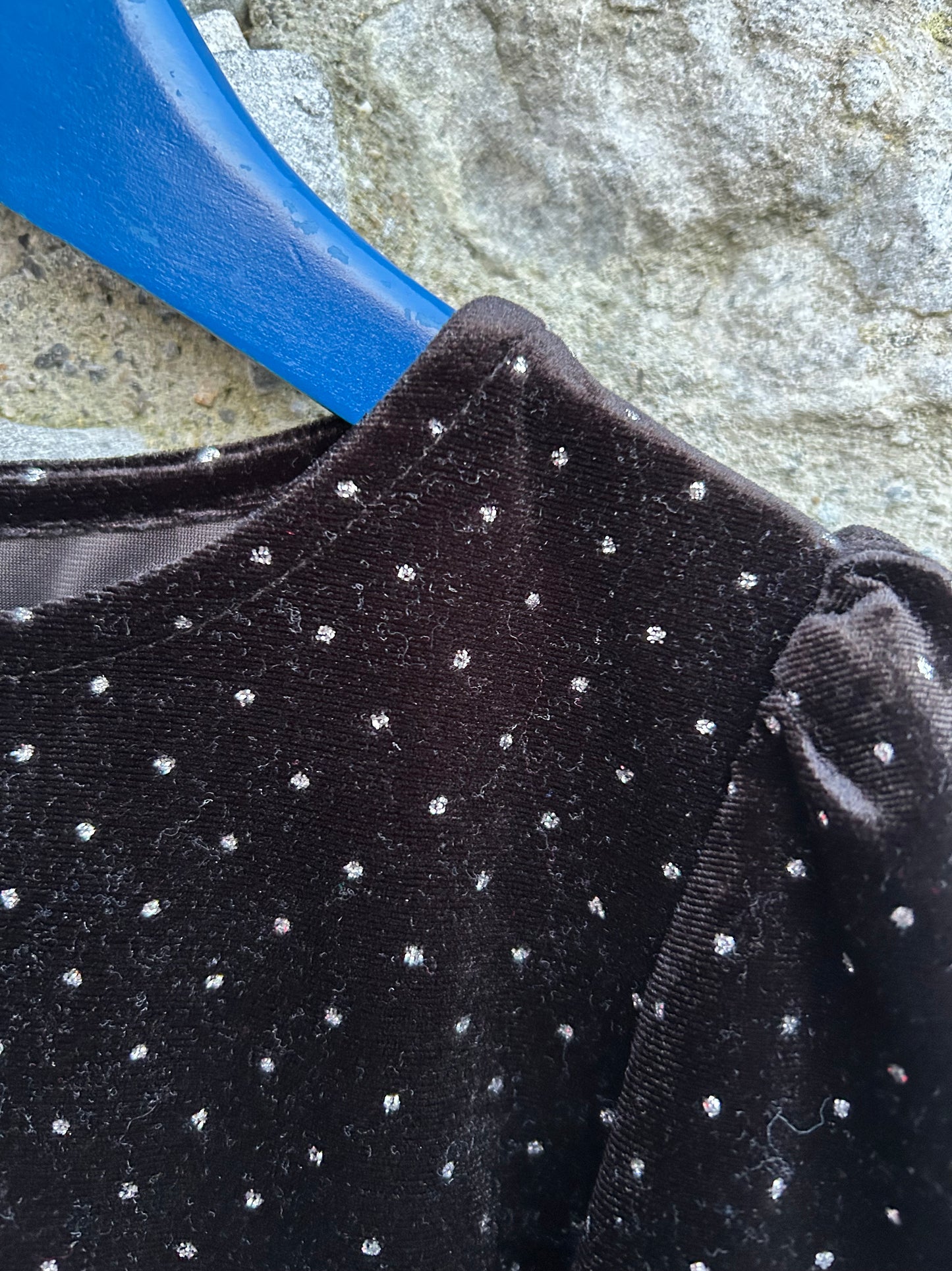 Spotty black velvet top 6-7y (116-122cm)
