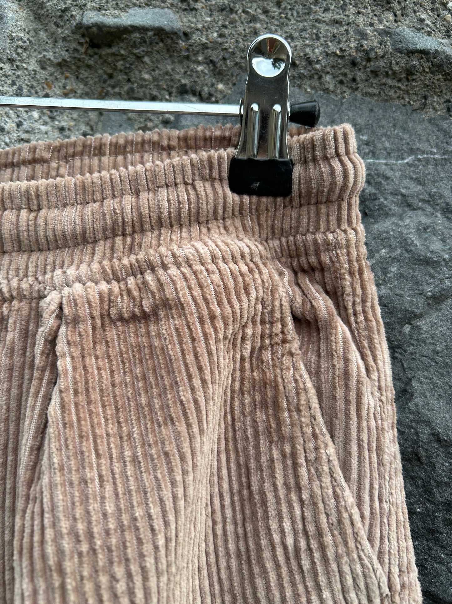 Brown thick cords 10-11y (140-146cm)