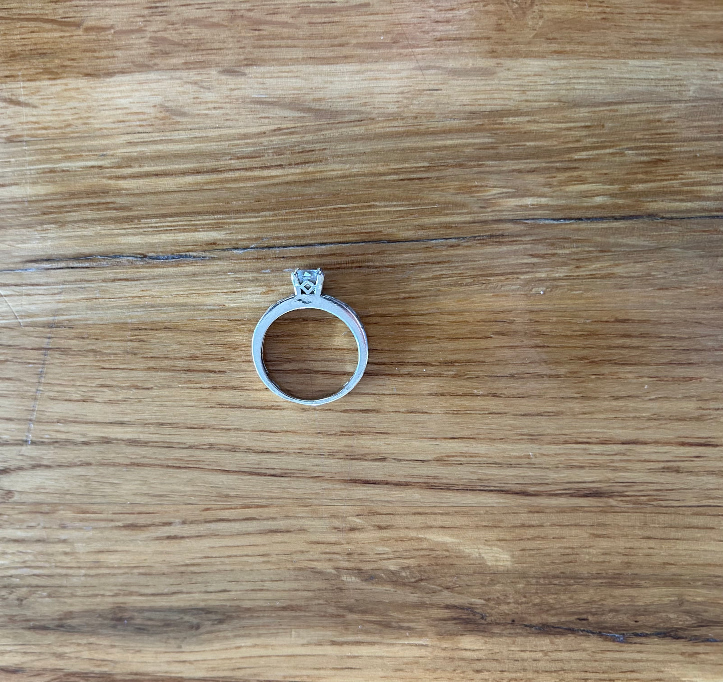 Engagement silver ring