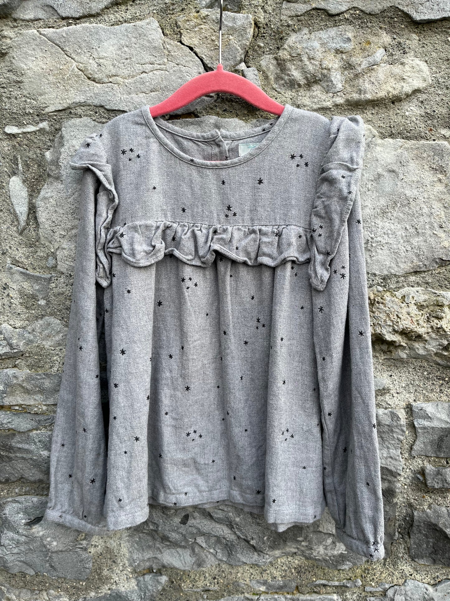 Grey stars top  9-10y (134-140cm)