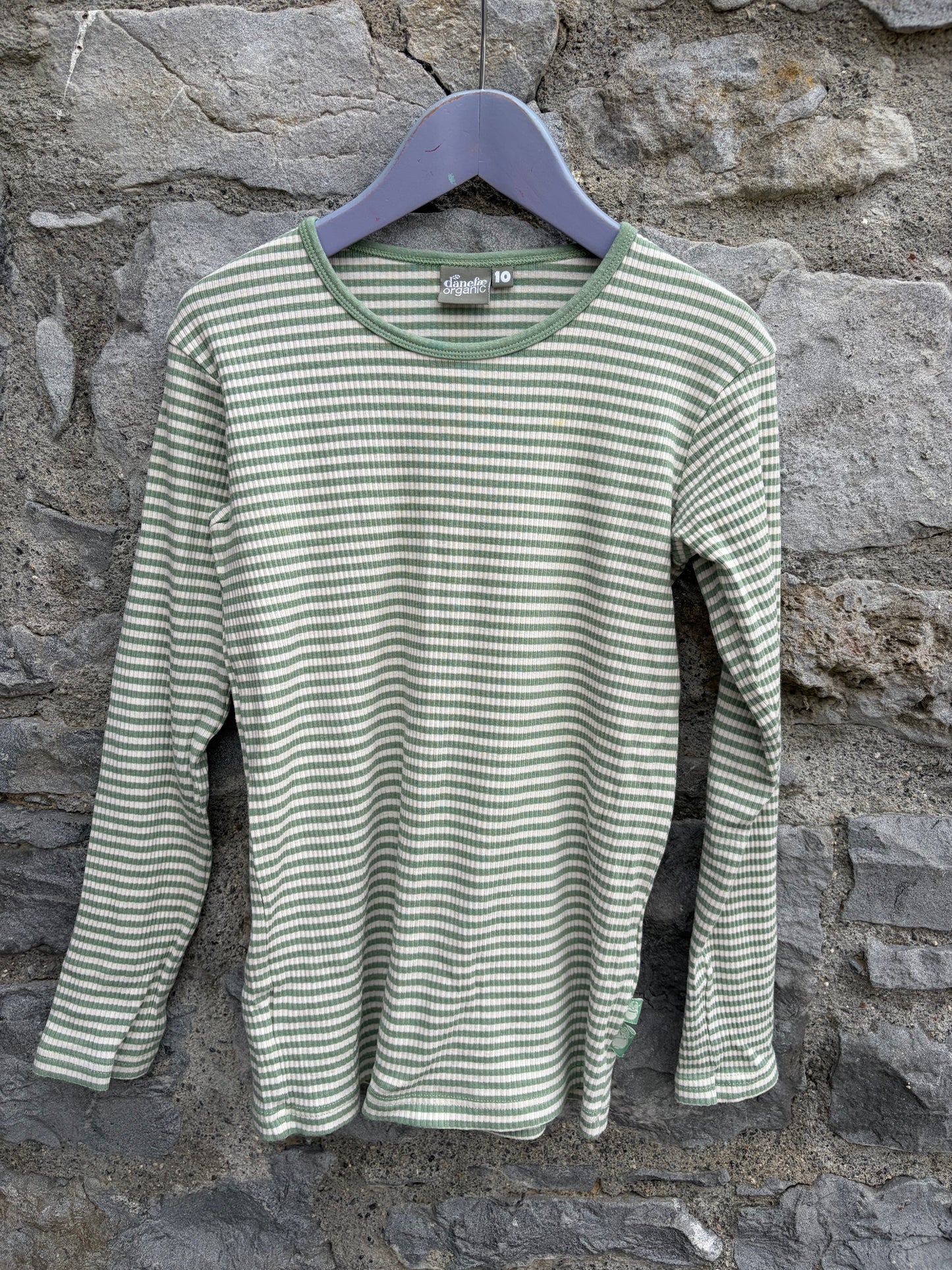 Green&cream stripy top  10-11y (140-146cm)