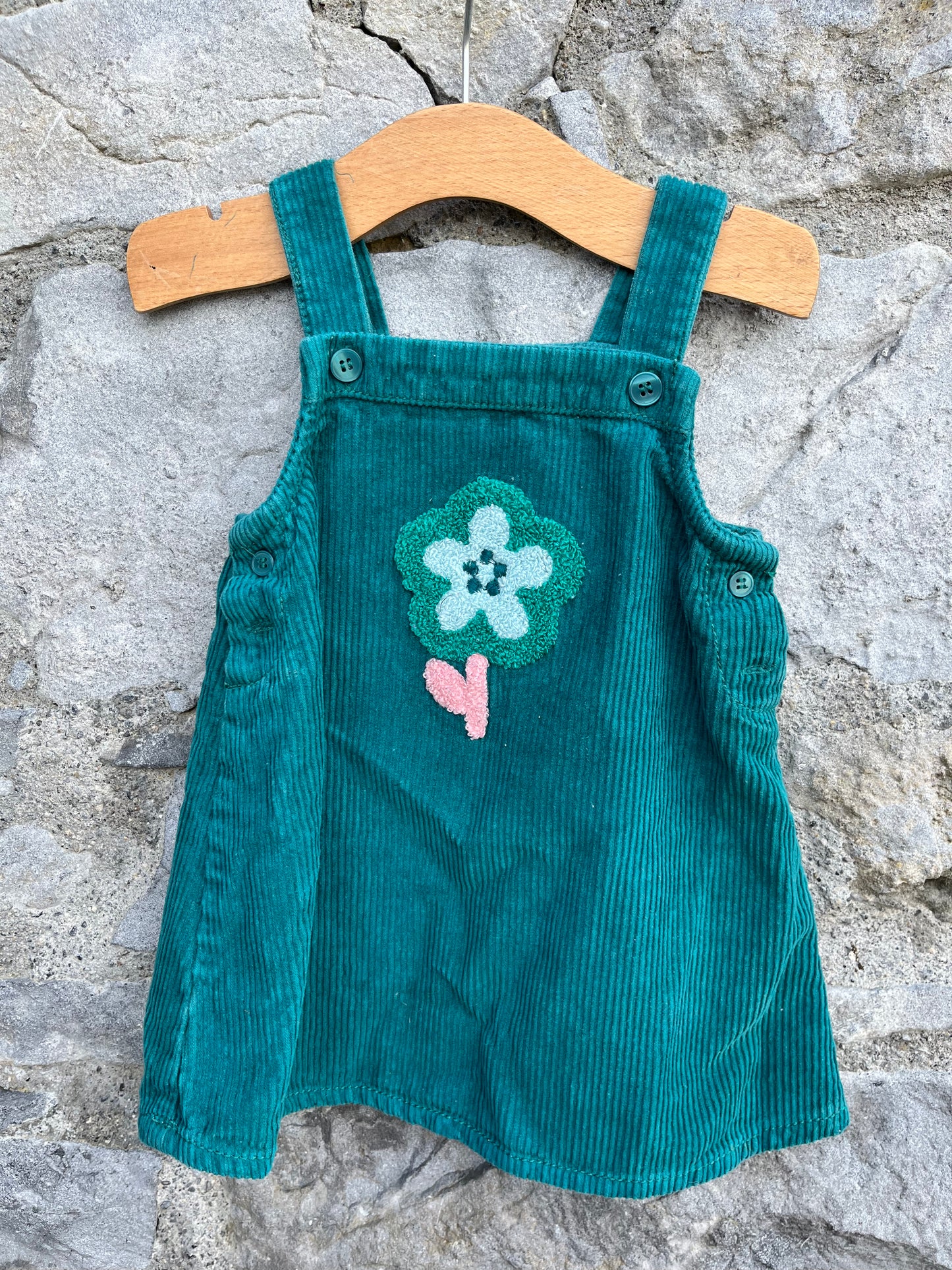 Green cord pinafore&tights  9-12m (74-80cm)