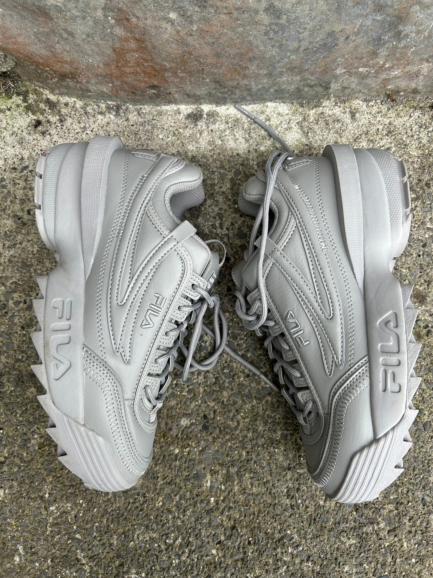 Grey runners  uk 6 (eu 39.5)