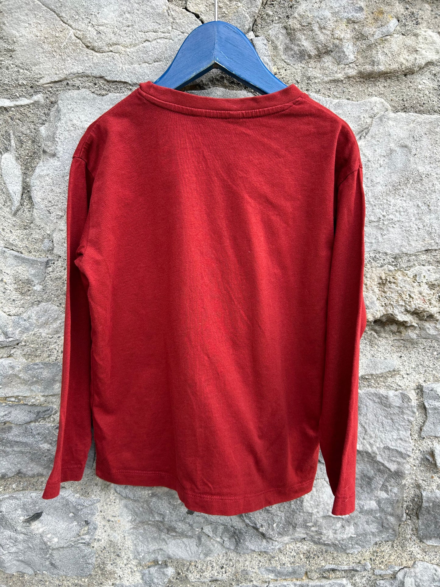 Trainers maroon top  5-6y (110-116cm)