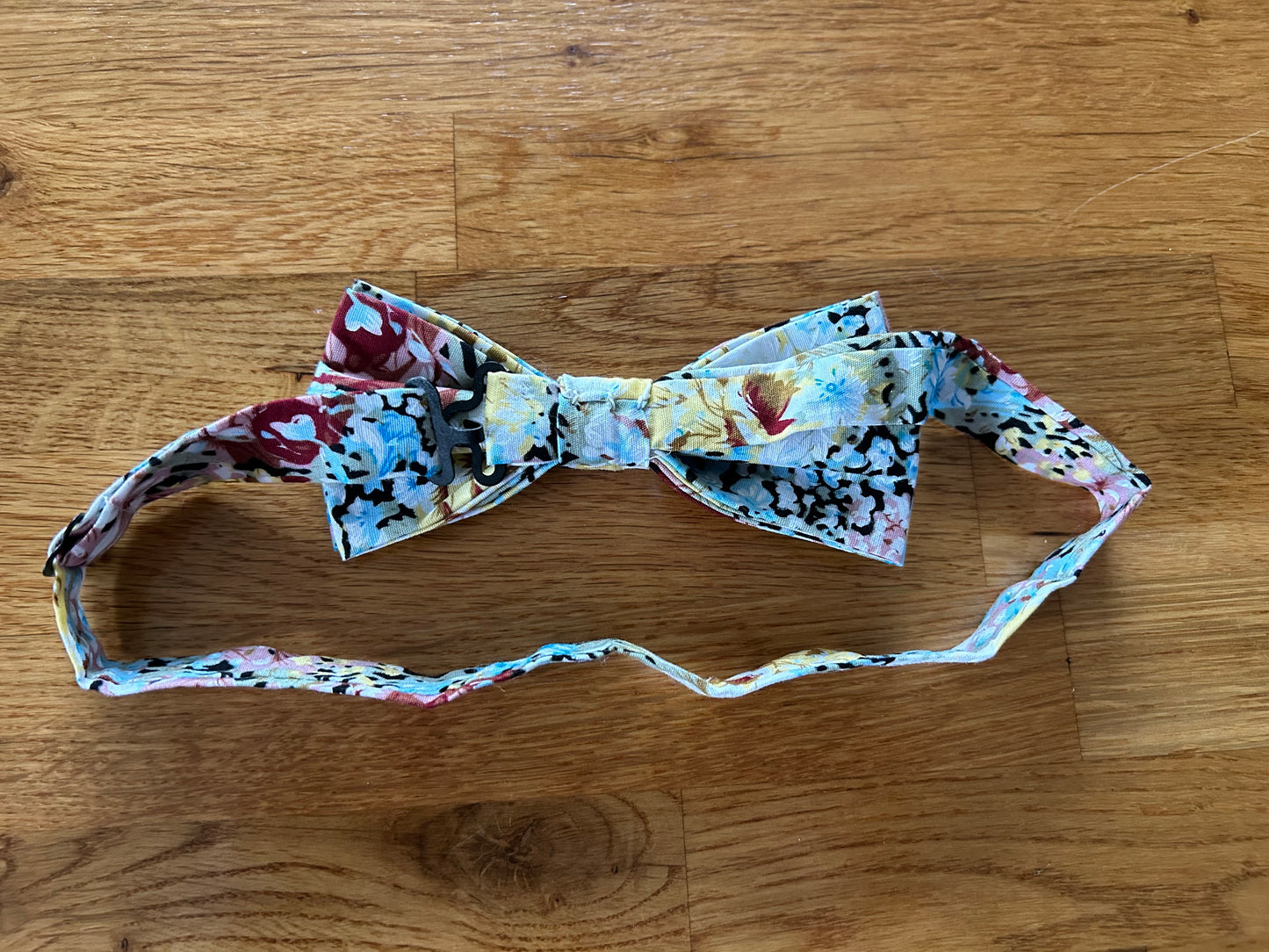 Pastel flower bow tie