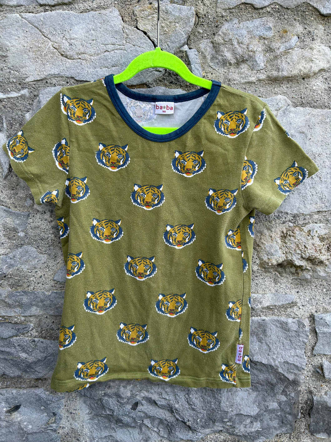 Khaki tiger T-shirt   7-8y (122-128cm)