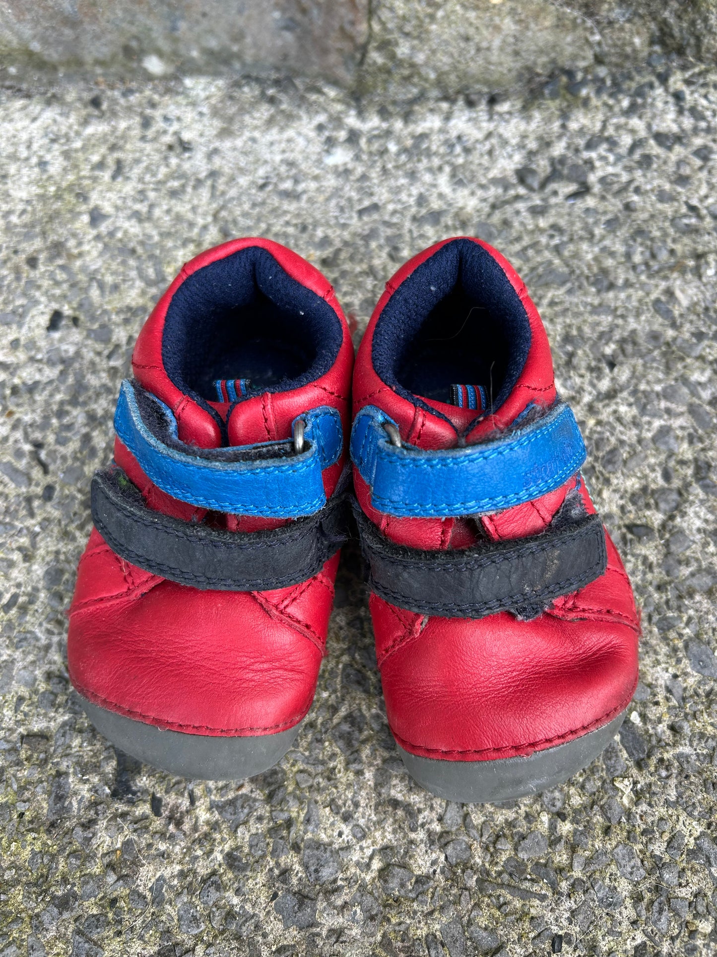 Red leather first shoes  uk 2.5 (eu 18)