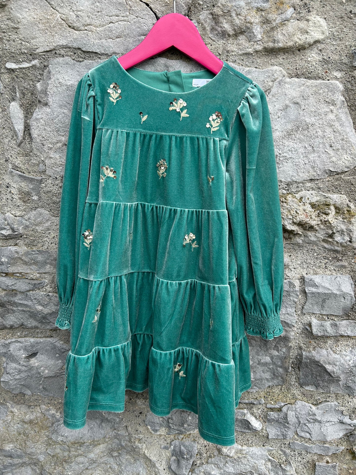 Green velvet tiered dress  4-5y (104-110cm)