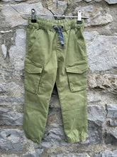 Load image into Gallery viewer, Khaki cargo pants  3-4y (98-104cm)

