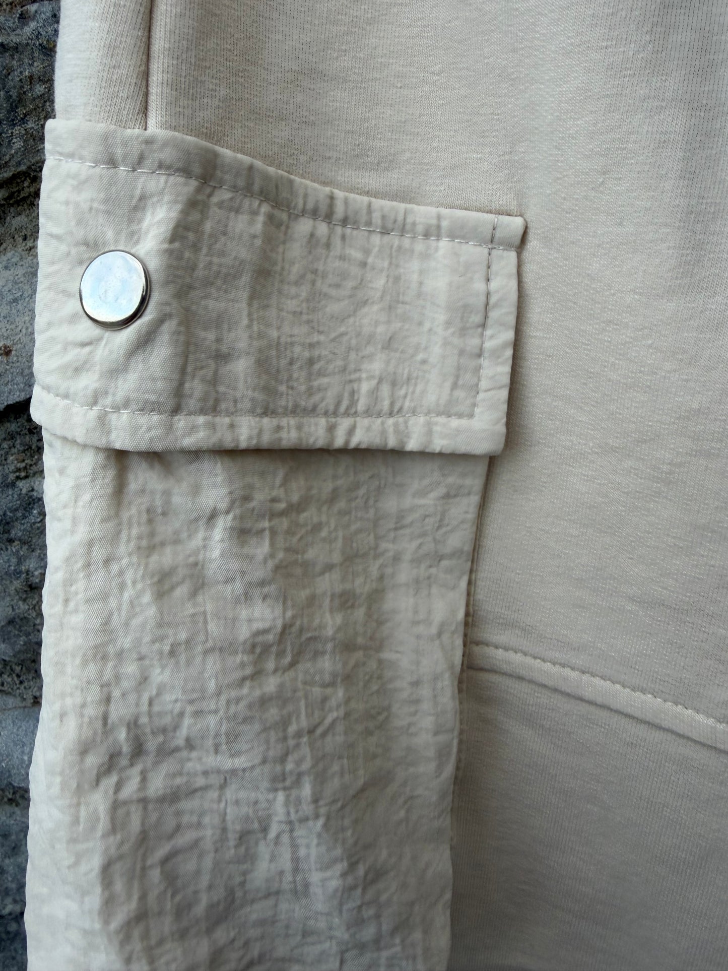 Beige skirt 8y (128cm)