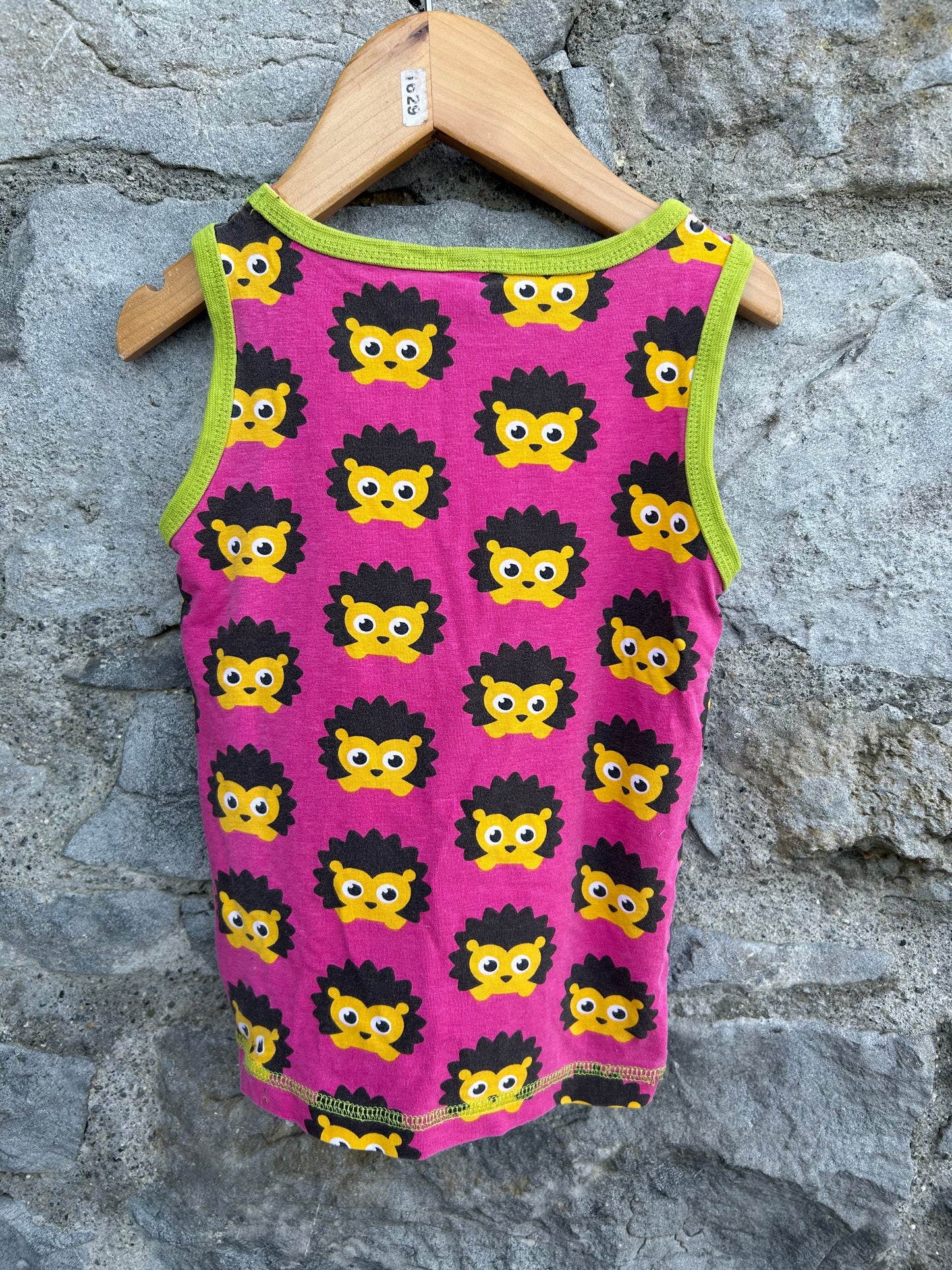 Hedgehog pink tank top   3y (98cm)