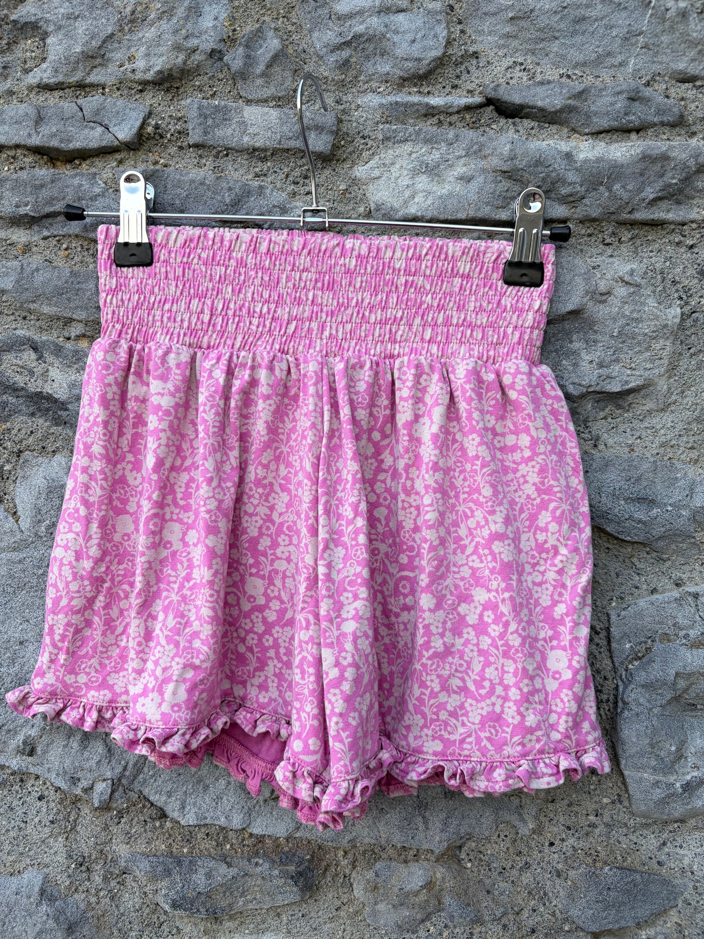 Pink floral shorts  7y (122cm)
