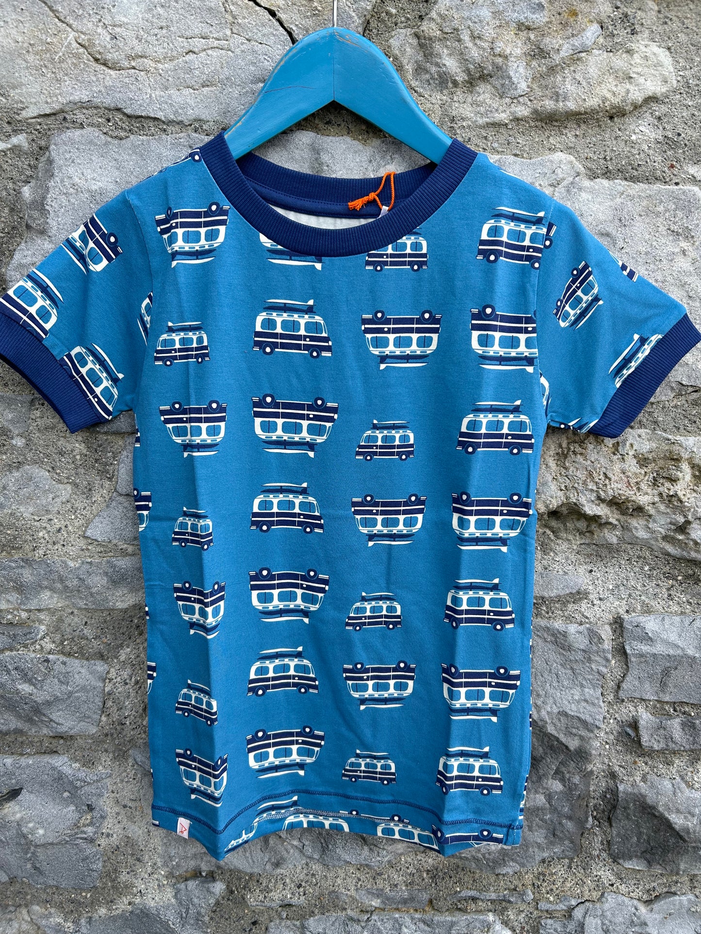 On the road vans blue T-shirt  9y (134cm)