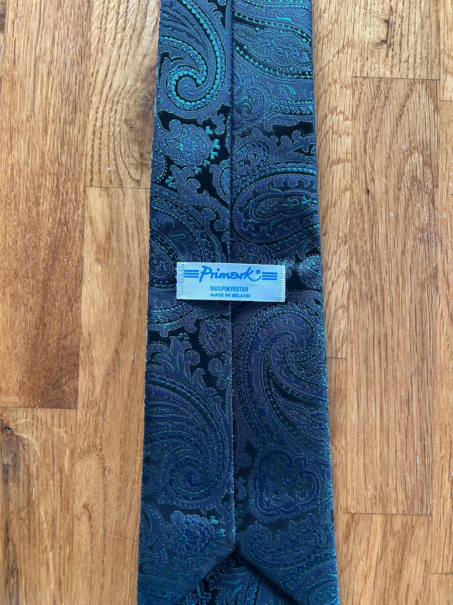 Green paisley tie