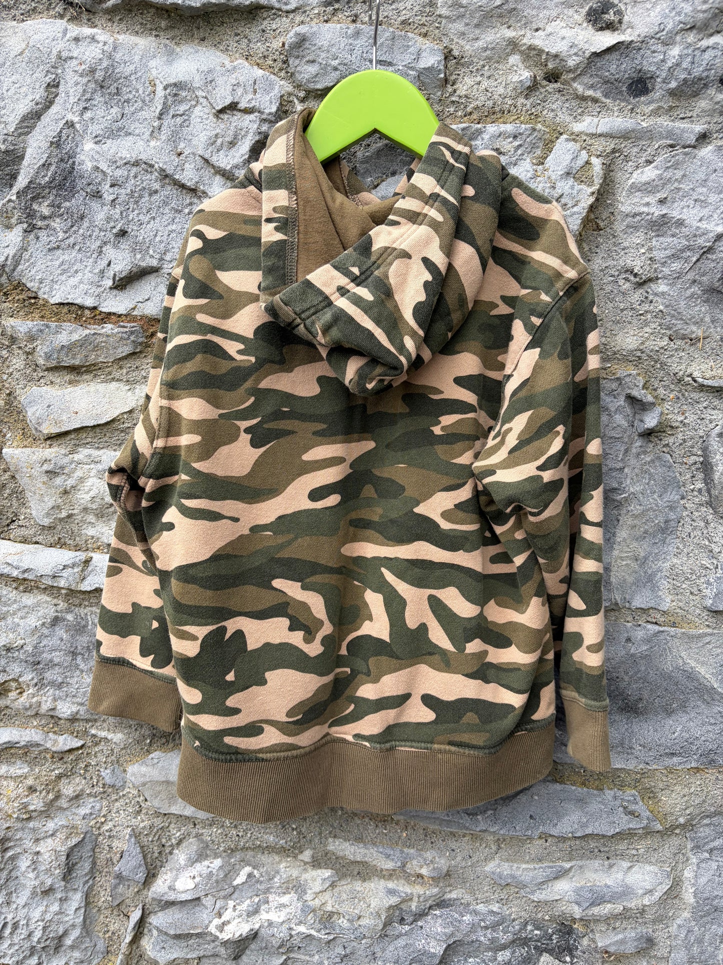 Camouflage hoodie 6-7y (116-122cm)