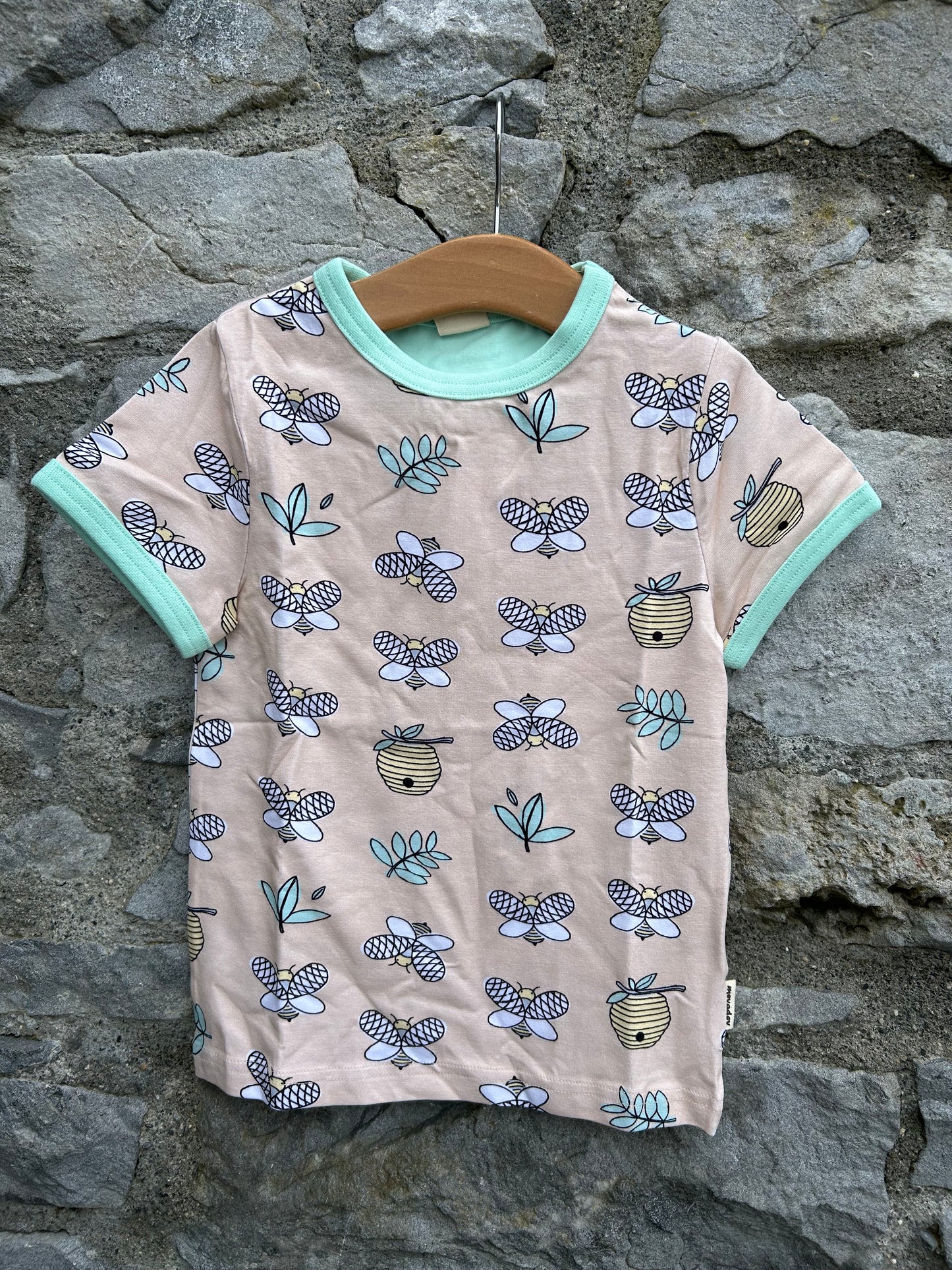Bees peach T-shirt 3-4y (98-104cm)