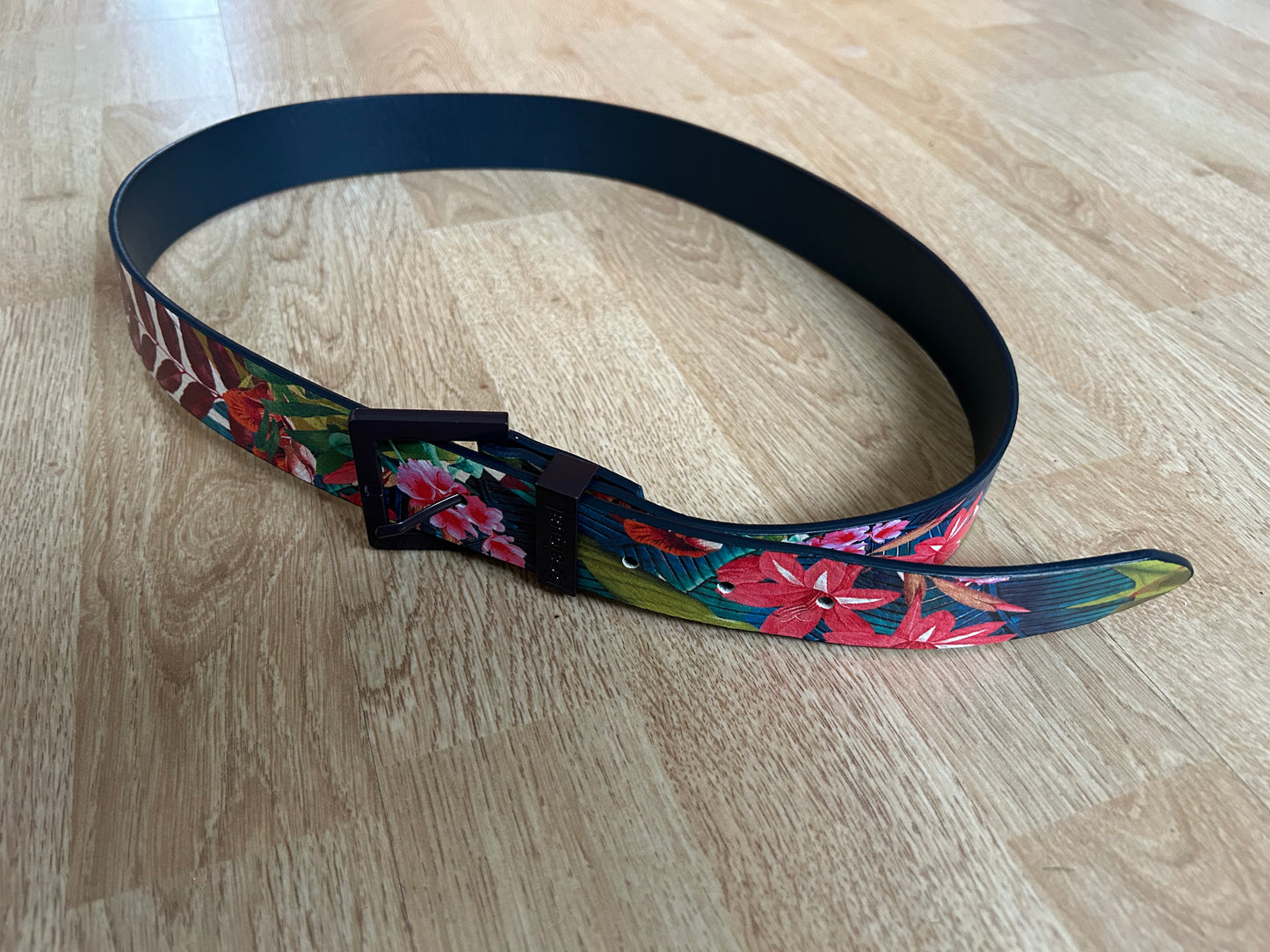 Floral belt