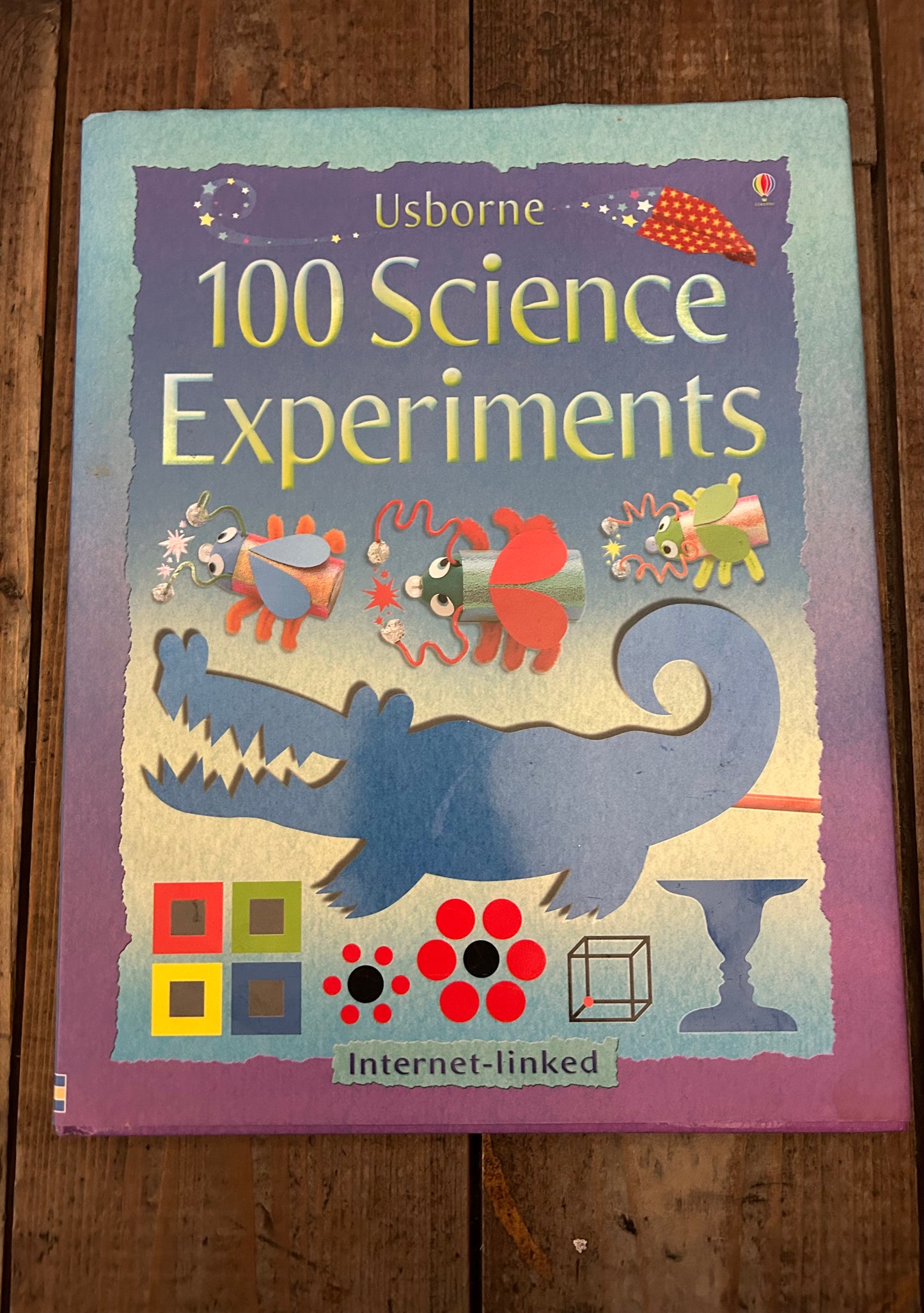 100 science experiments by Georgina Andrews