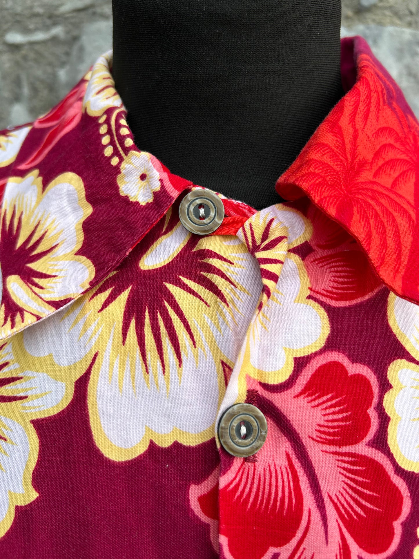 90s Red Hawaiian shirt Large