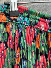 Load image into Gallery viewer, Floral pleated skirt uk 14
