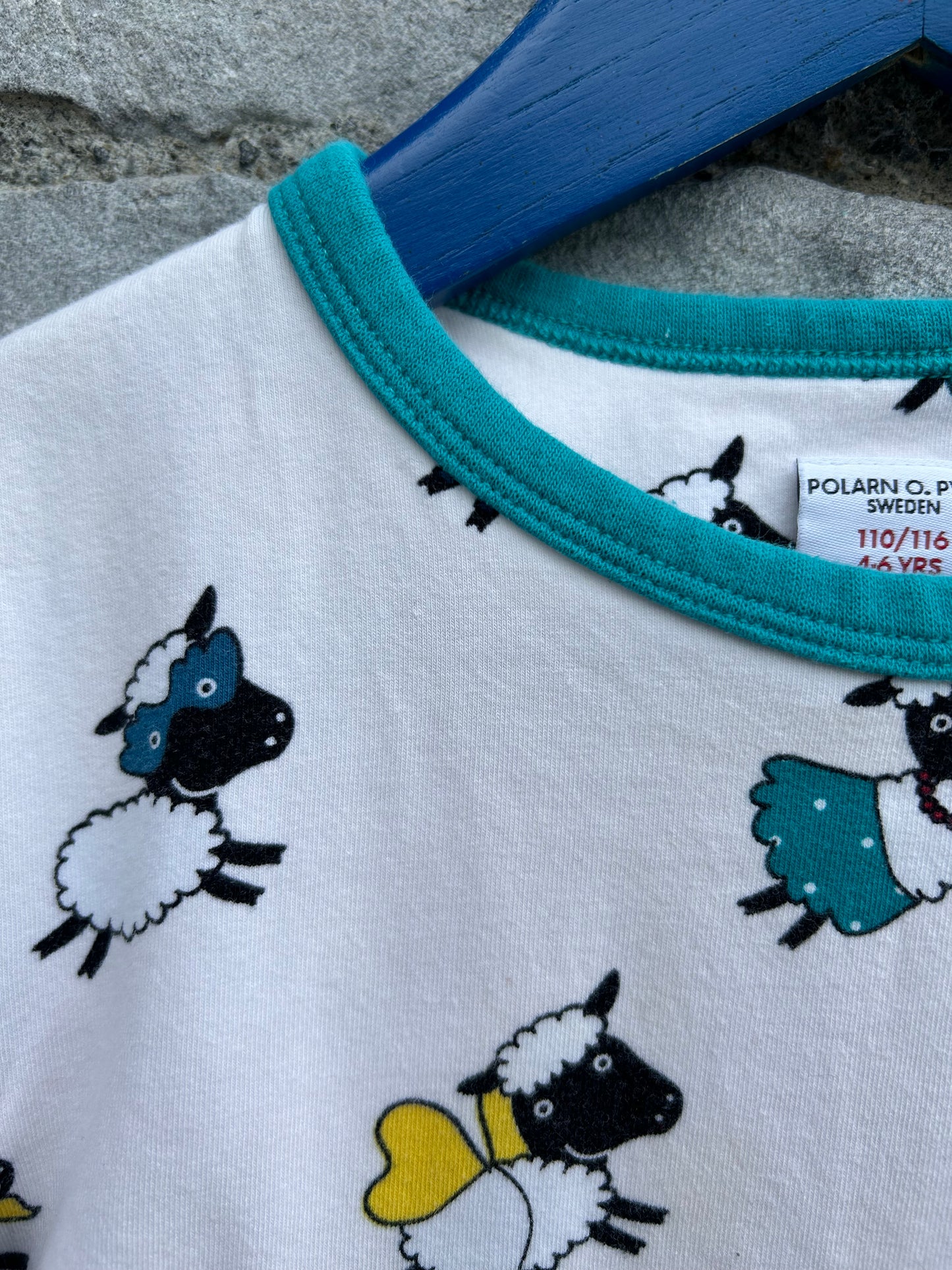 PoP Sheep white T-shirt  4-5y (104-110cm)