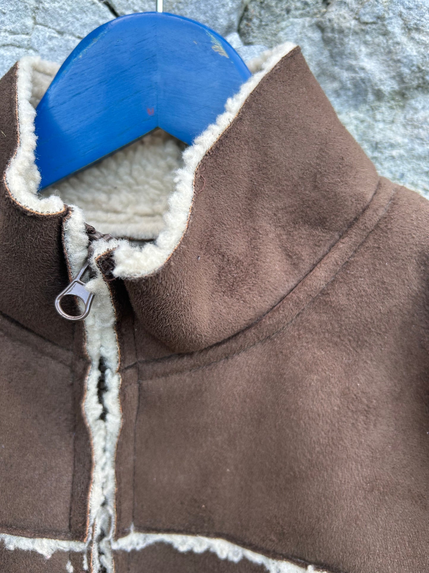 Y2K brown faux suede jacket 7-8y (122-128cm)