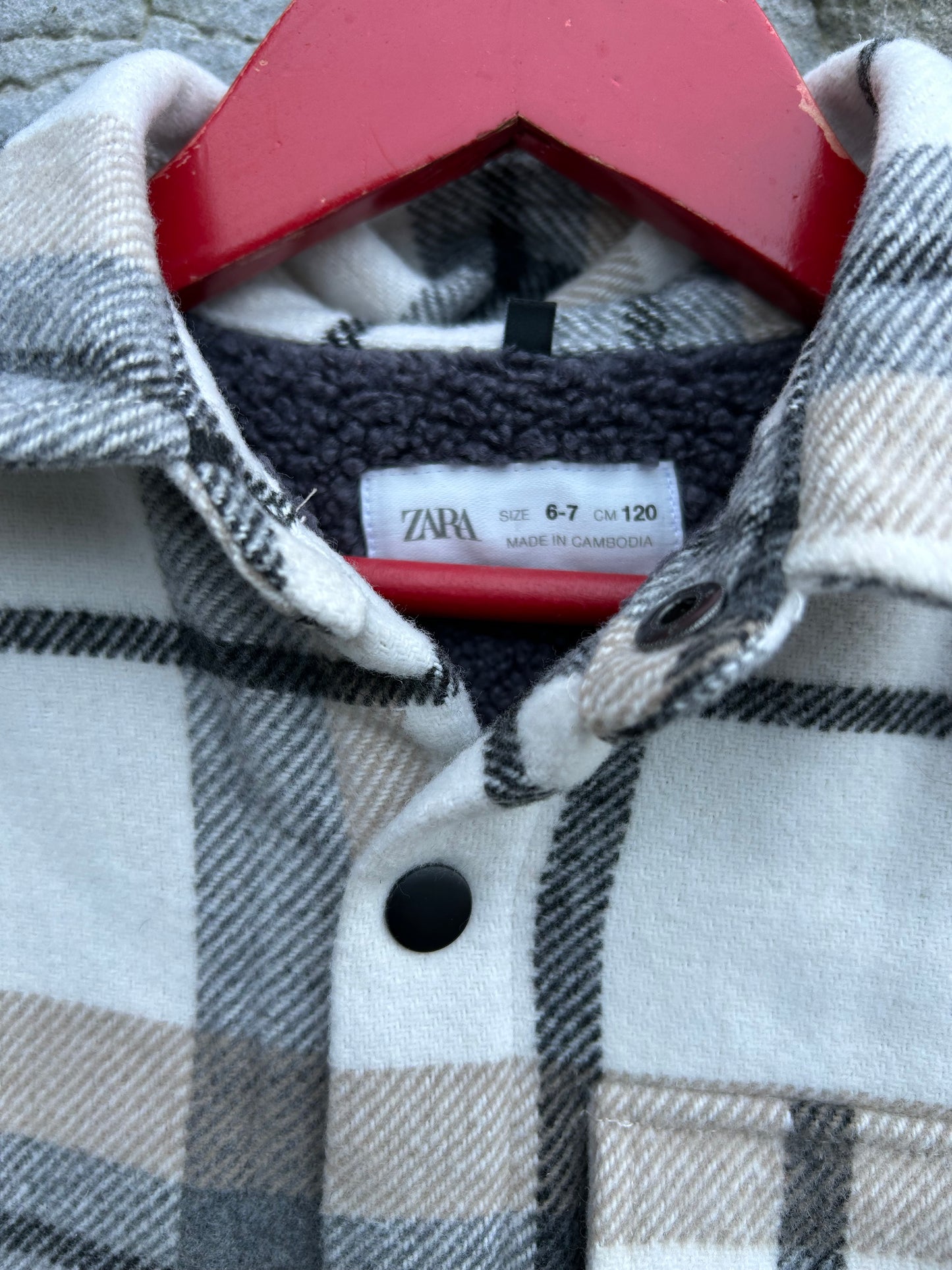 Beige&white check overshirt  6y (116cm)