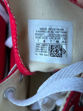 Load image into Gallery viewer, Red ankle high converse  uk 6.5 (eu 40)
