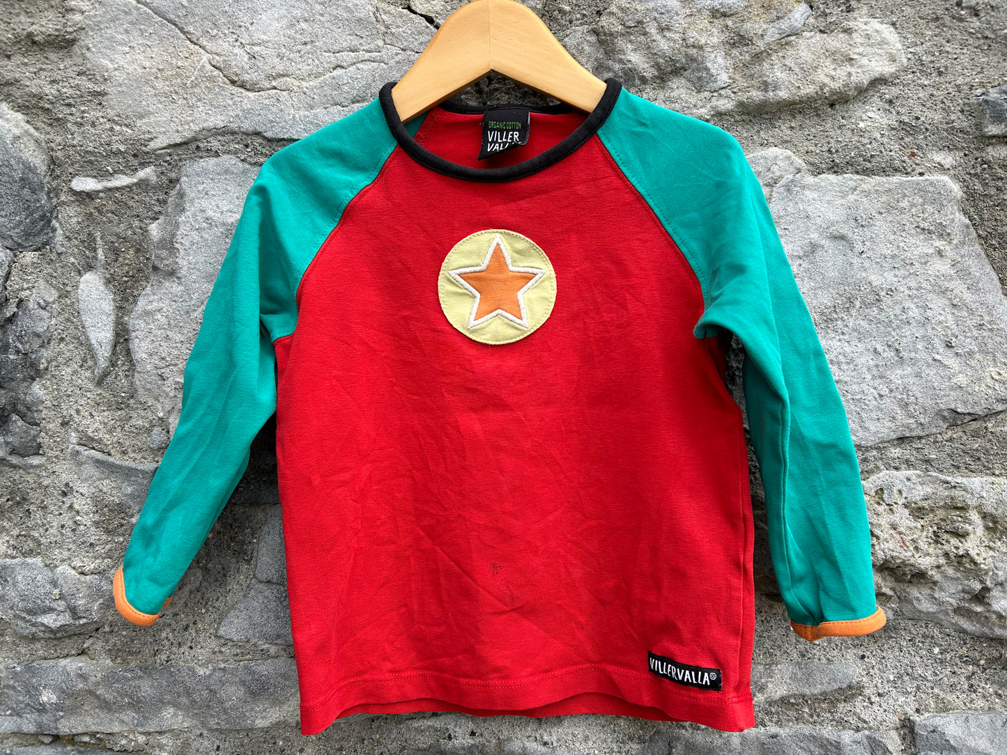 Red raglan top  2-3y (92-98cm)