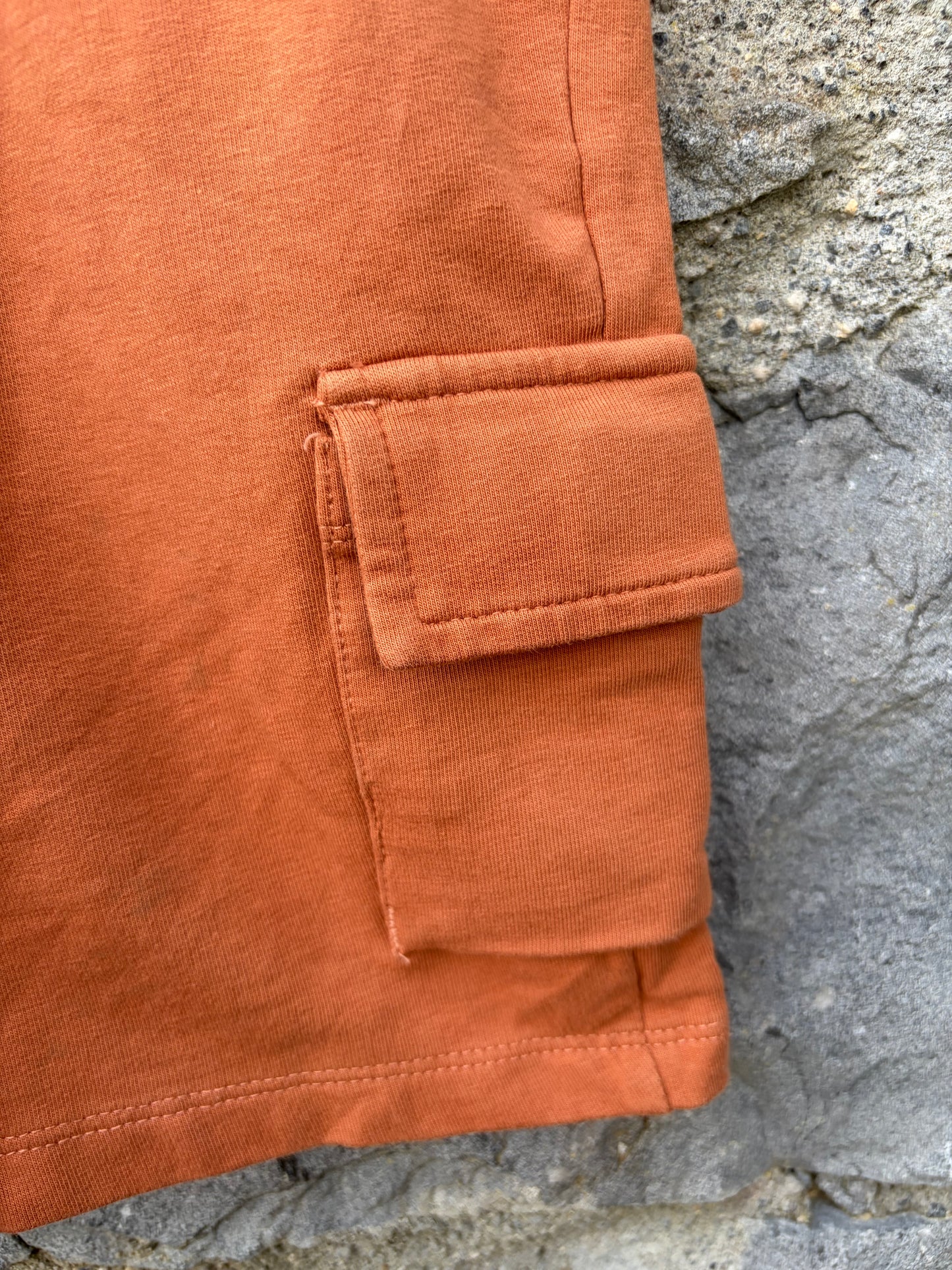 Orange shorts  7-8y (122-128cm)