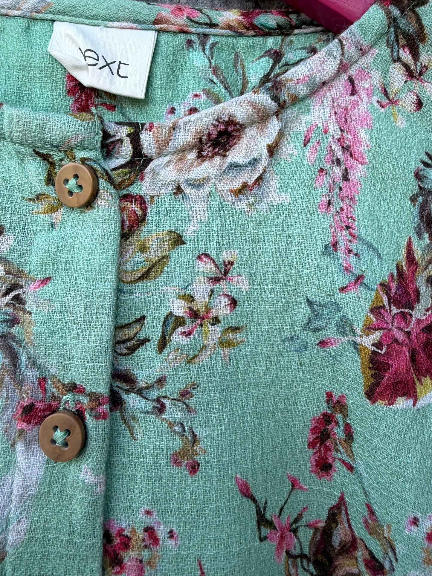 Floral green dress  6-7y (116-122cm)
