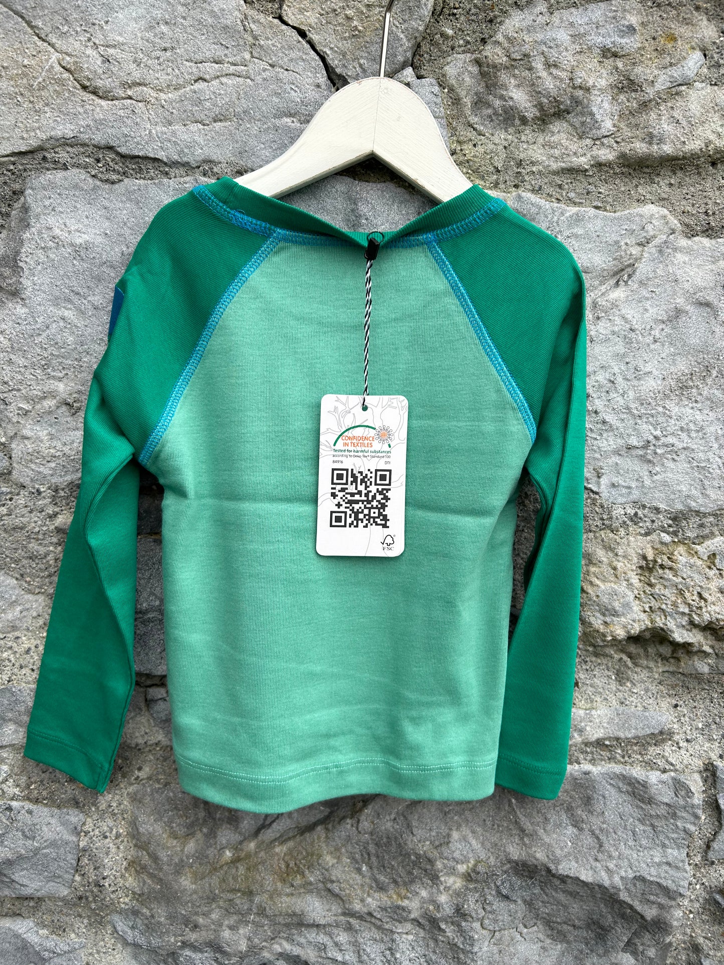 Green raglan top  18m (86cm)