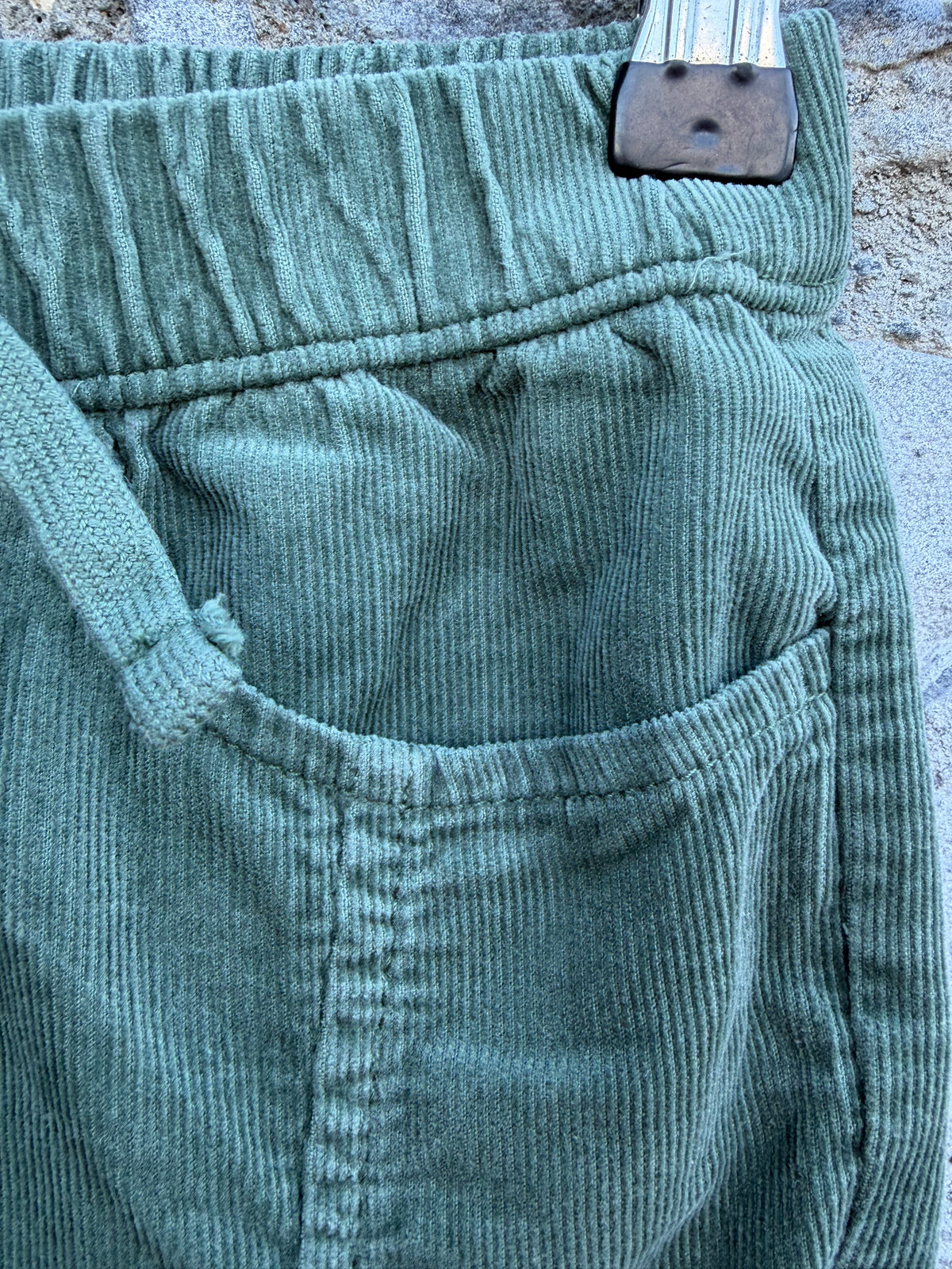 Green cords 3-4y (98-104cm)