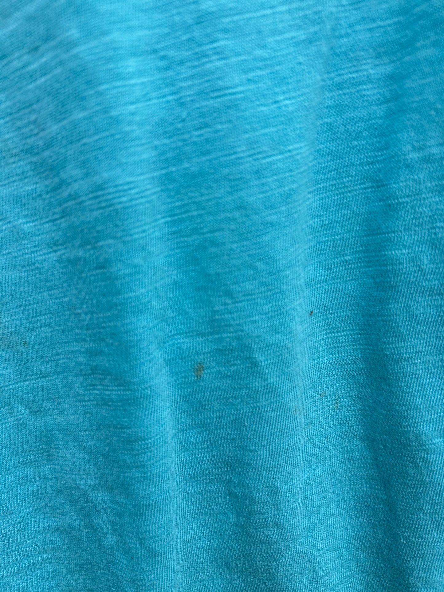 Waves light blue T-shirt  9-10y (134-140cm)