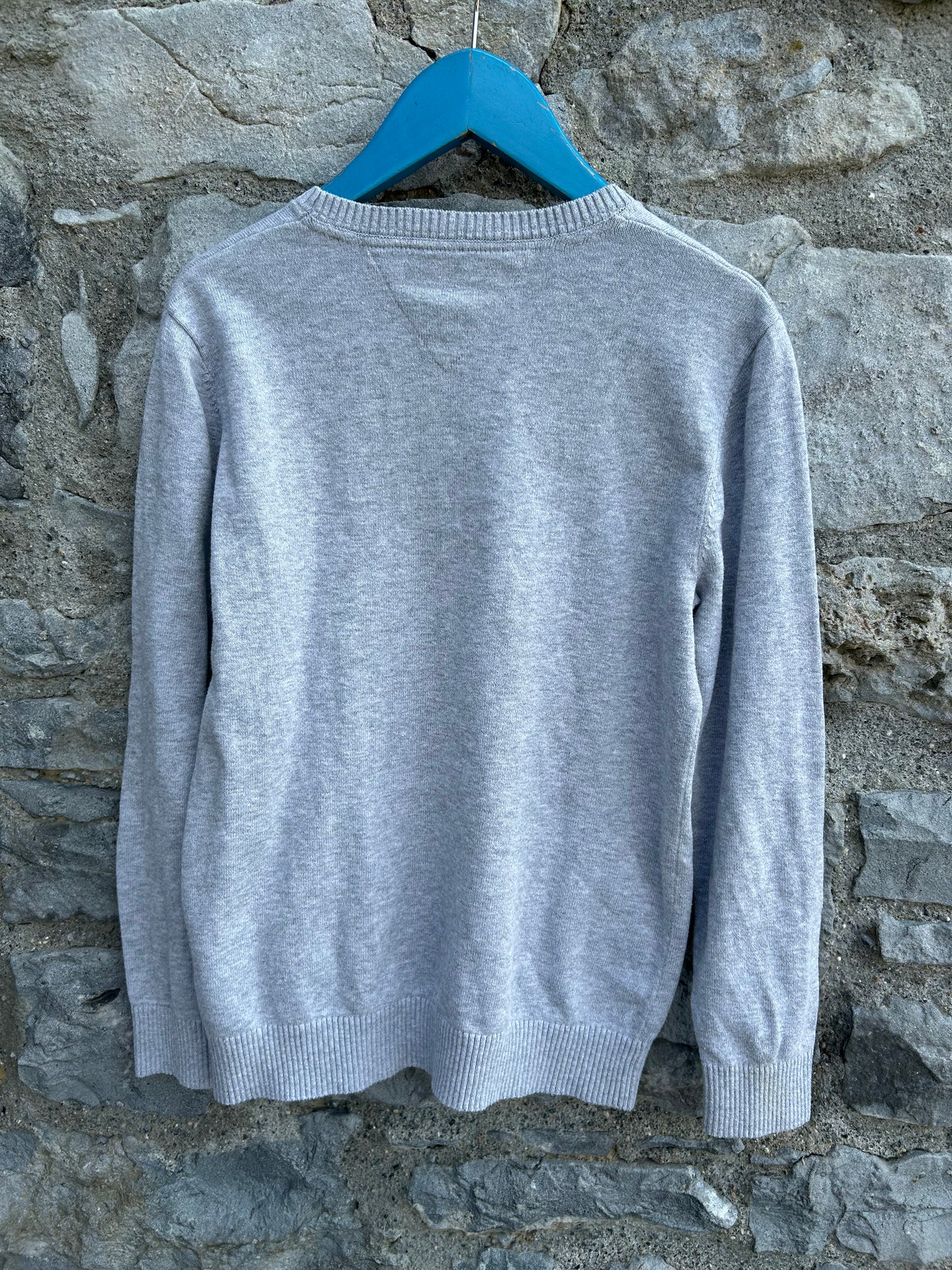 TH grey jumper  11-12y (146-152cm)