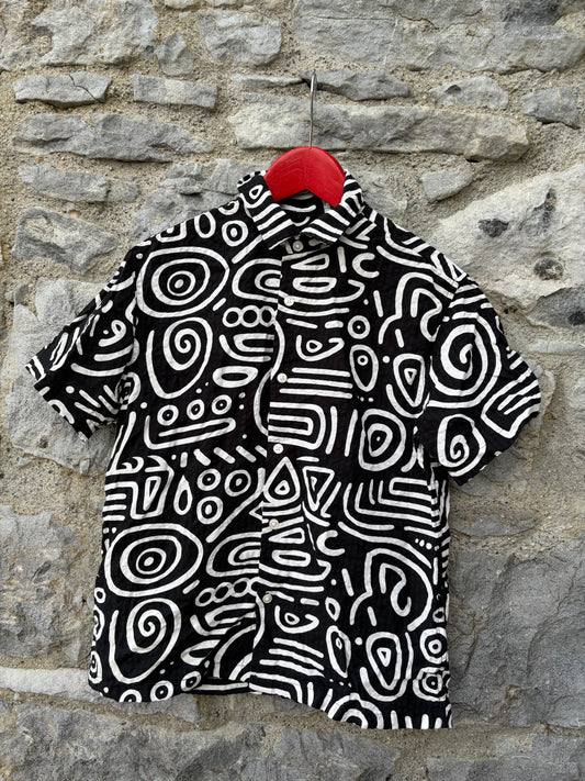 Black&white abstract shirt  8y (128cm)