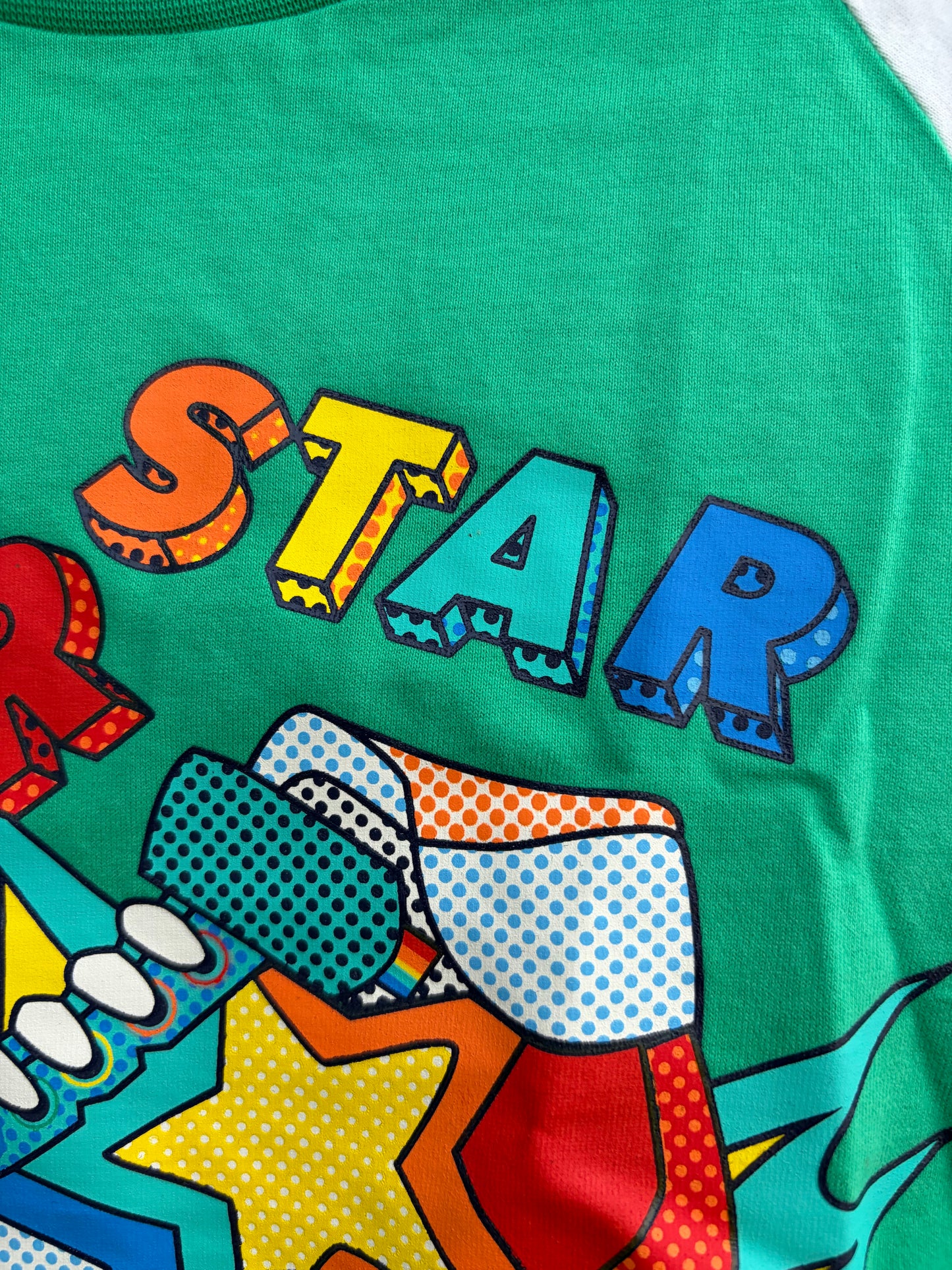 Super Star green raglan top   5-6y (110-116cm)