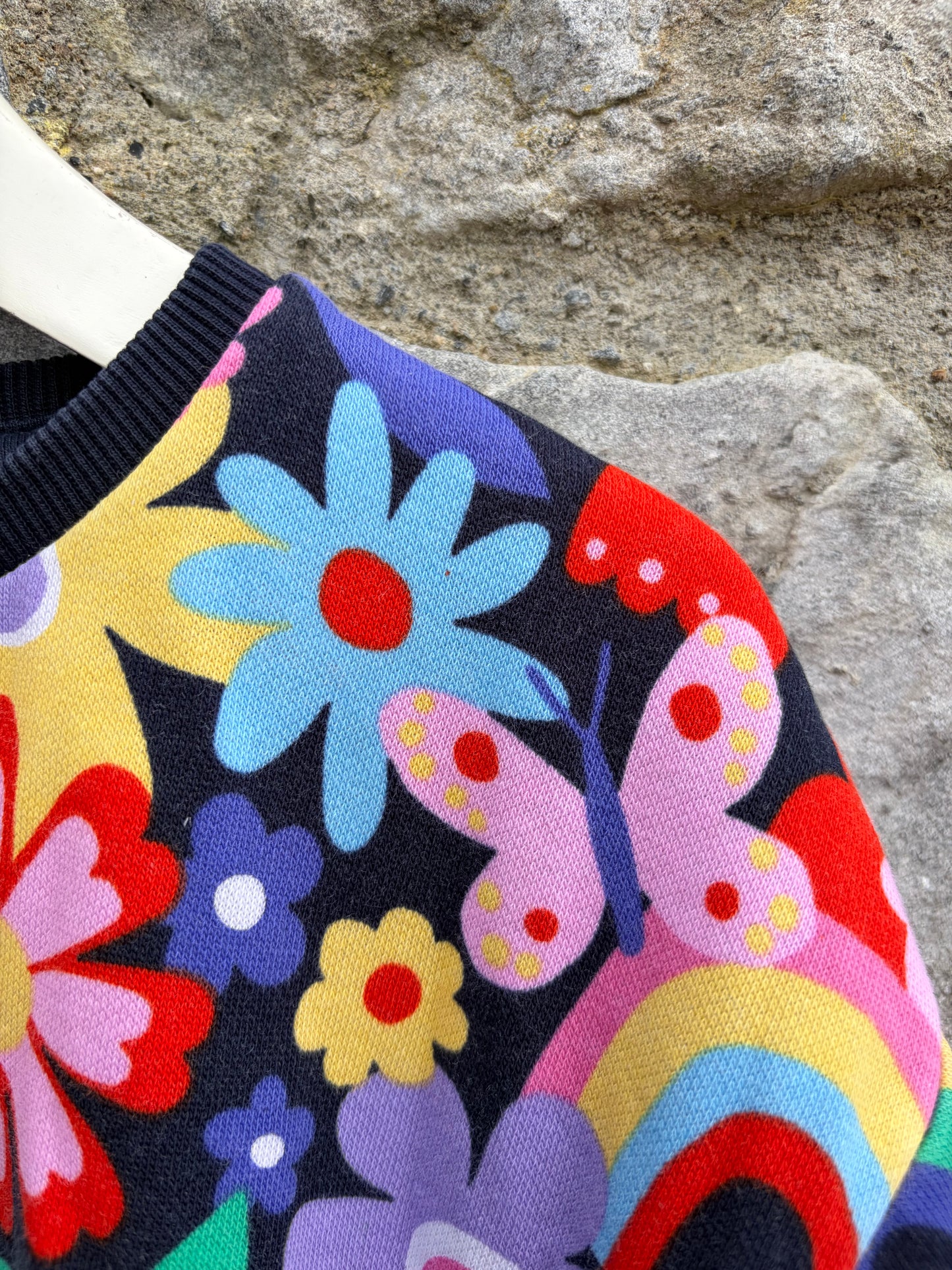 Colourful floral sweatshirt  2-3y (92-98cm)
