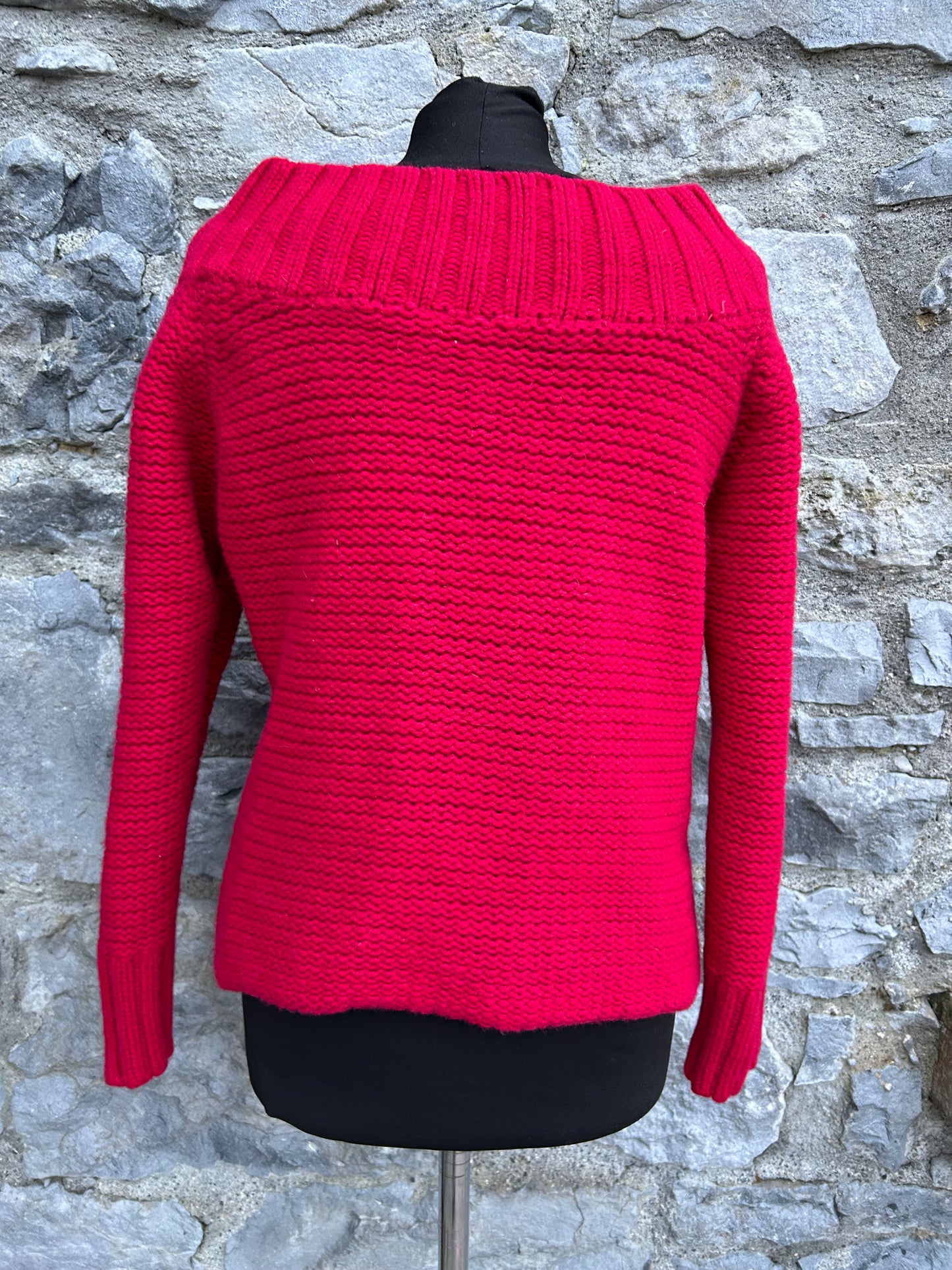 Red jumper uk 8-10