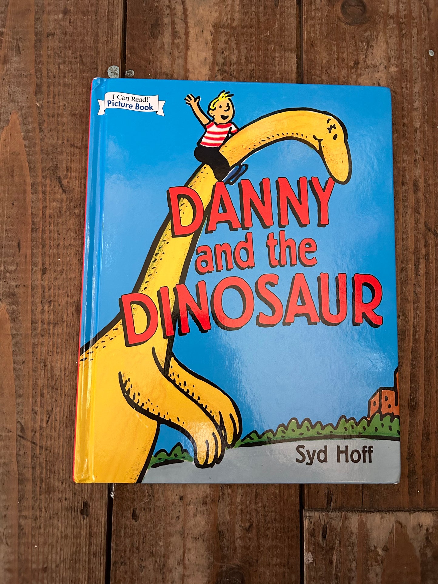 Danny and the dinosaur by Syd Hoff