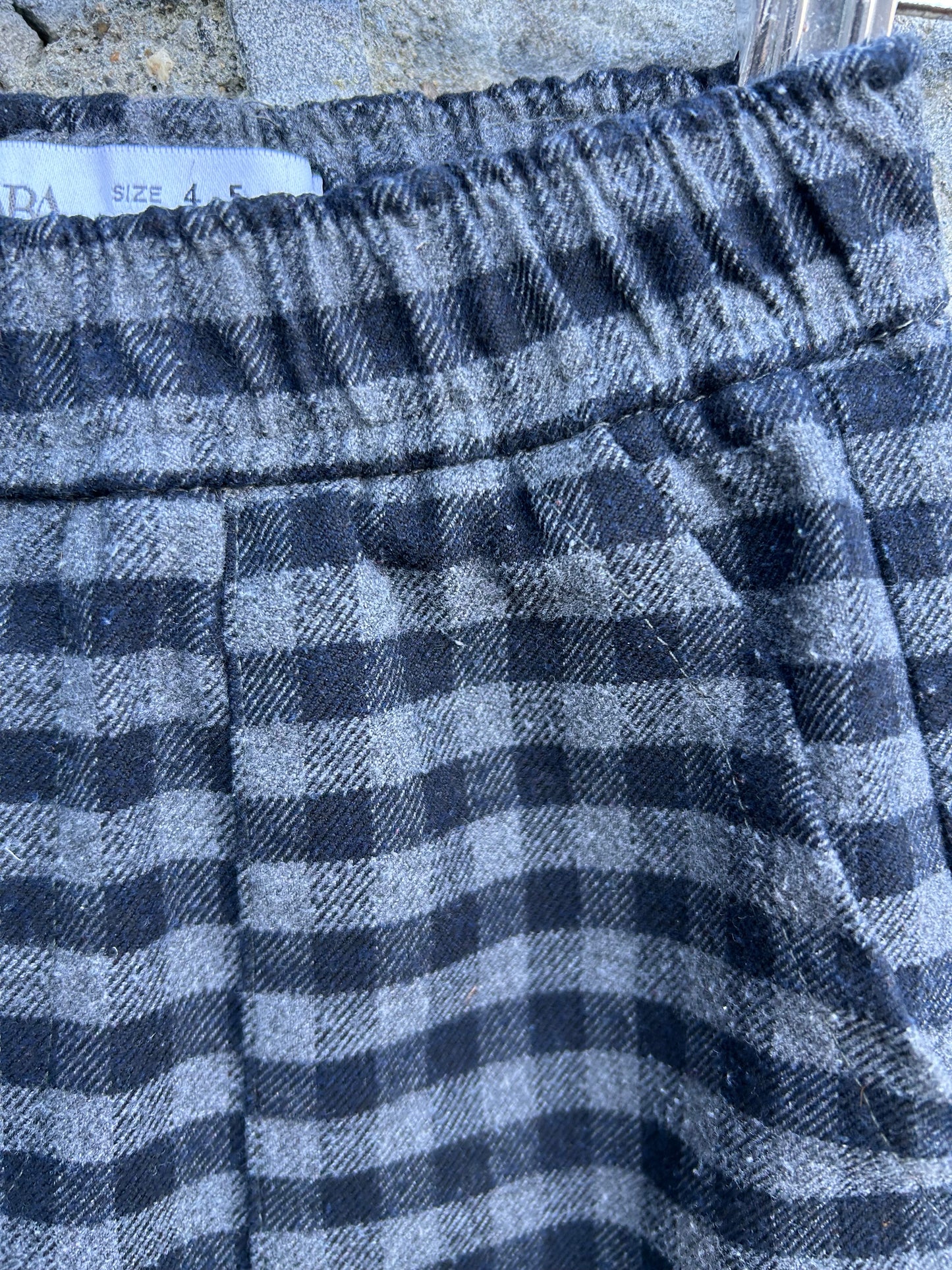 Grey check pants  4-5y (104-110cm)