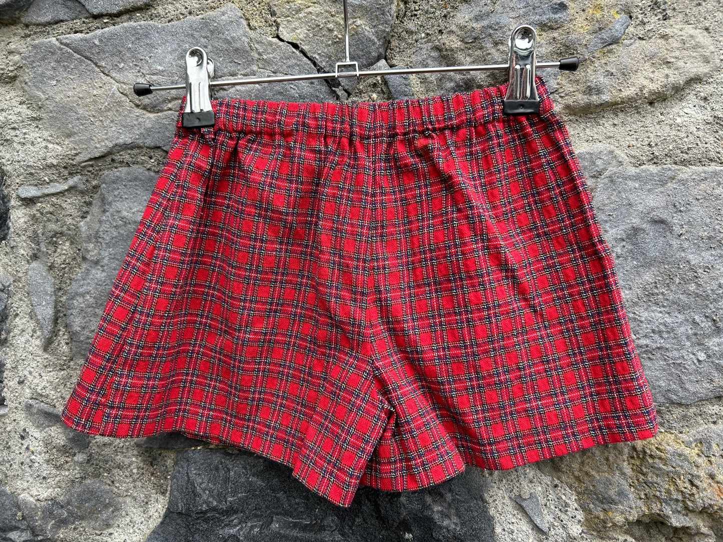 Red check shorts   3-4y (98-104cm)