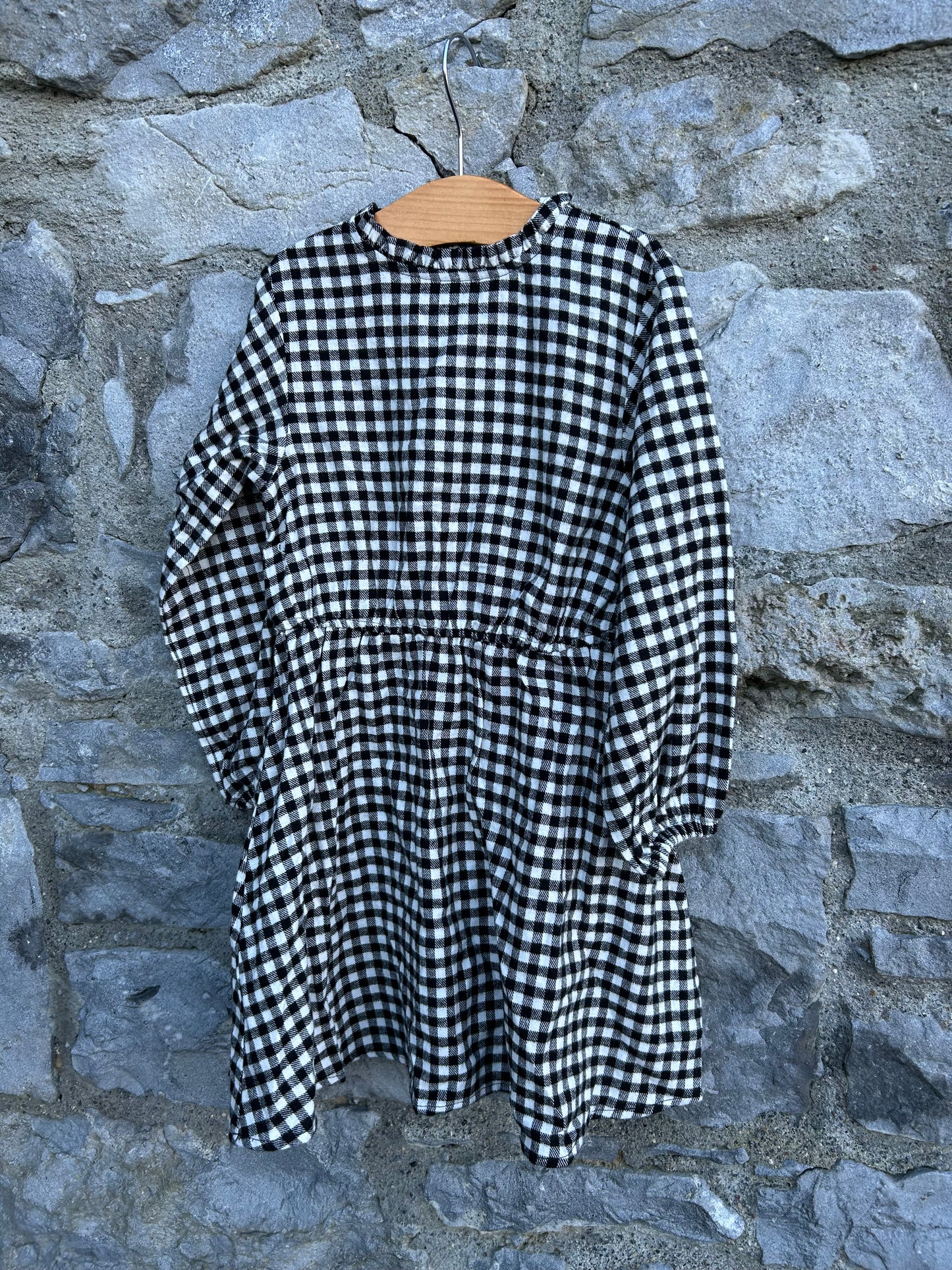 Black&white check dress with gilet  4-5y (104-110cm)